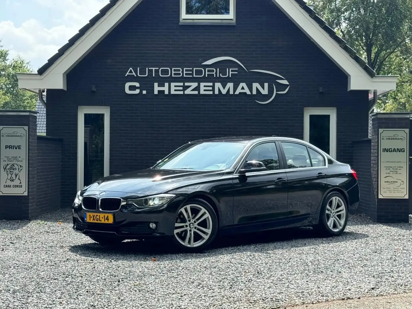 BMW 320 3-serie 320d EfficientDynamics Edition Executive A Černá - 2