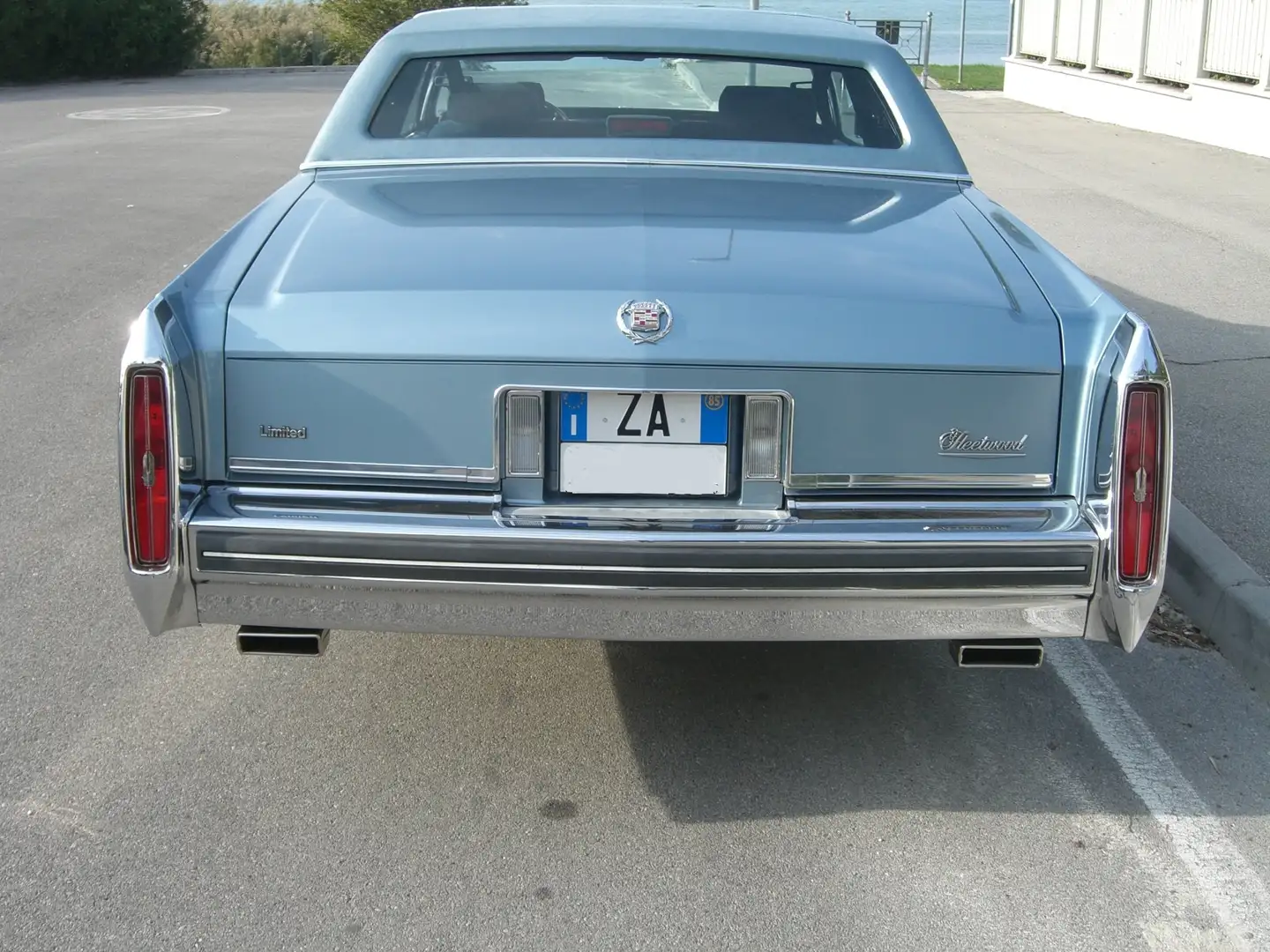 Cadillac Fleetwood Broughman Albastru - 2
