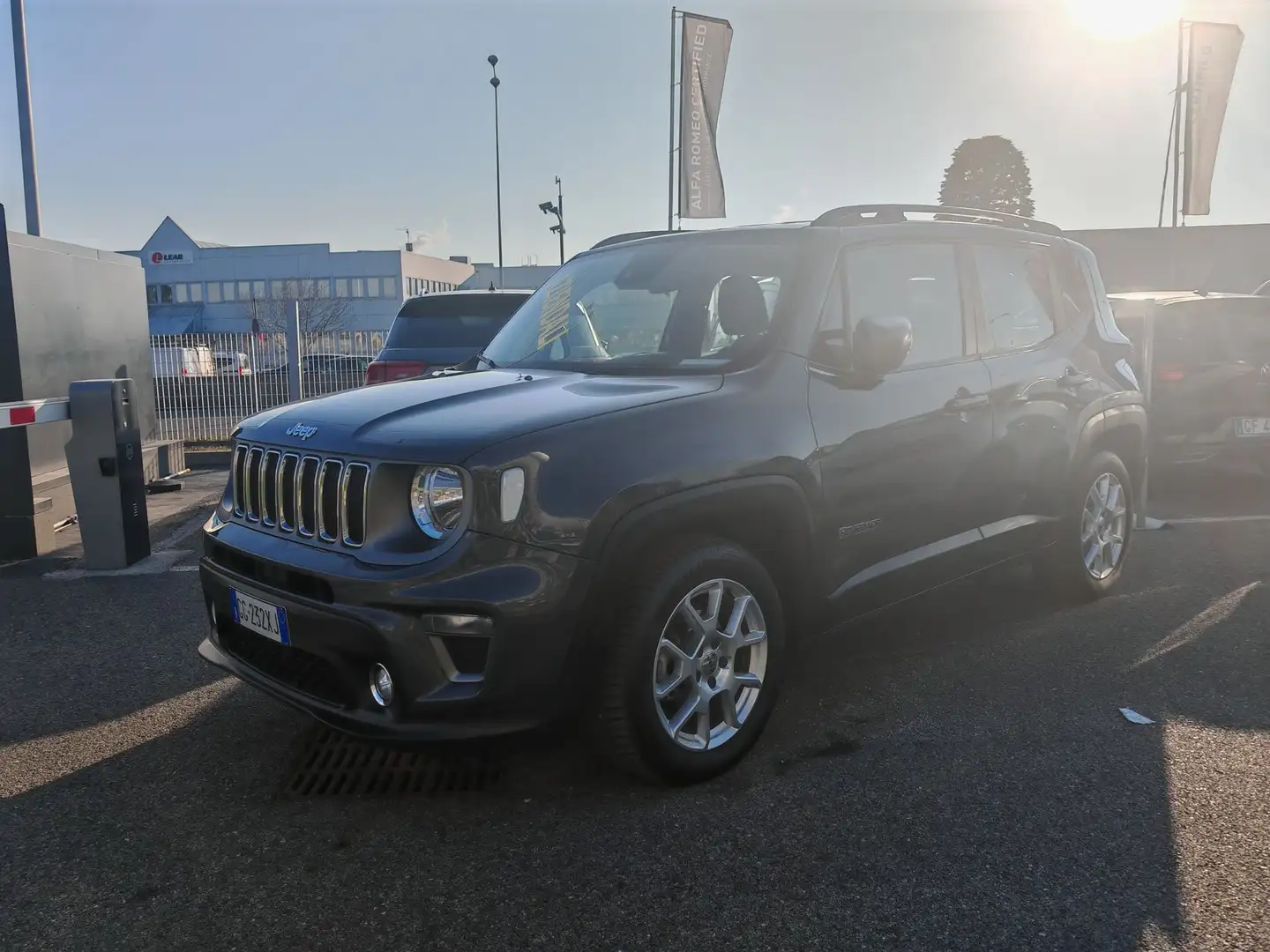 Jeep Renegade 1.6 Mjt 130 CV Limited Gris - 2