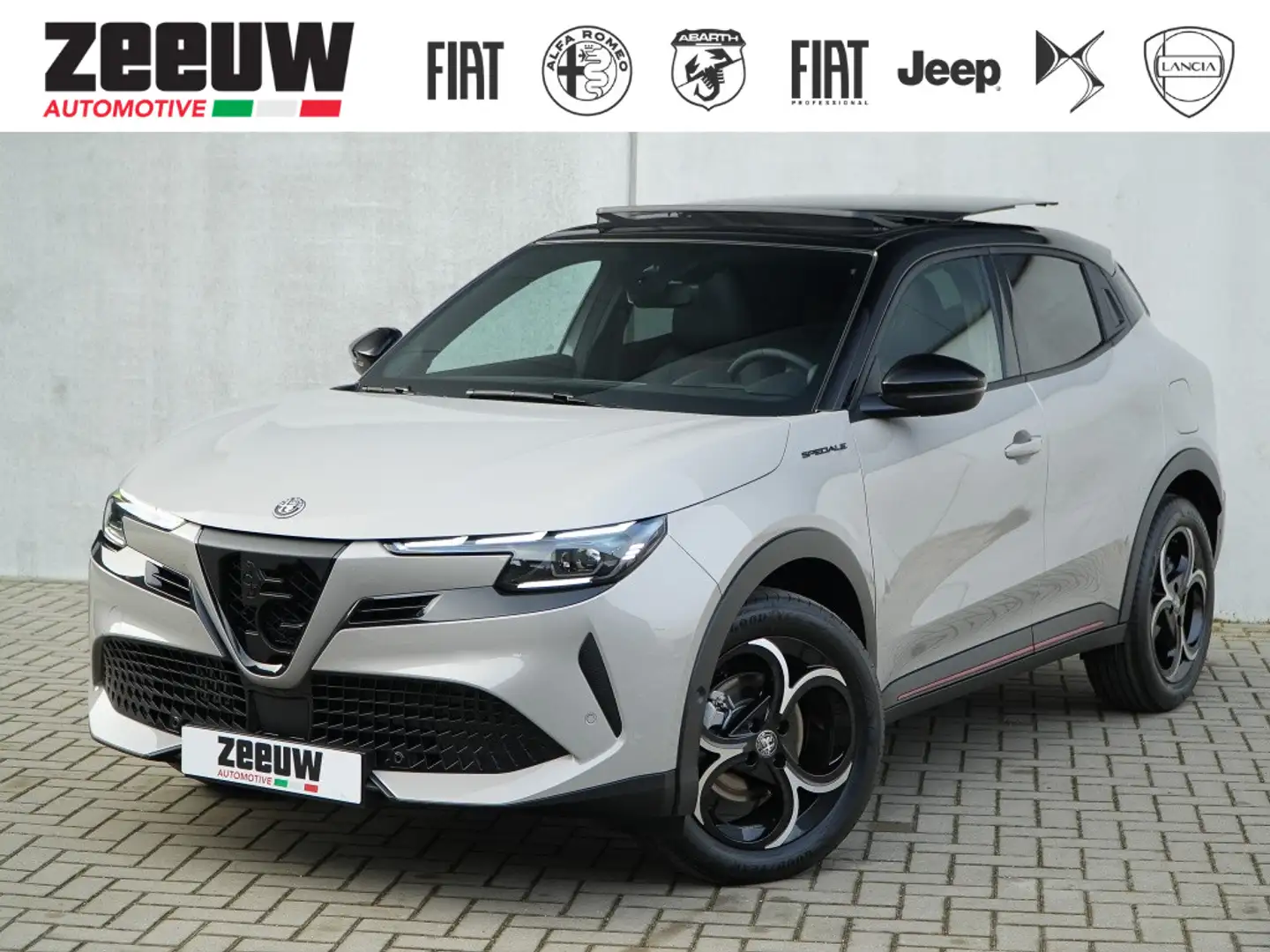 Alfa Romeo Junior 1.2 Turbo 136 PK Ibrida Speciale | Techno | Pano | Grijs - 1