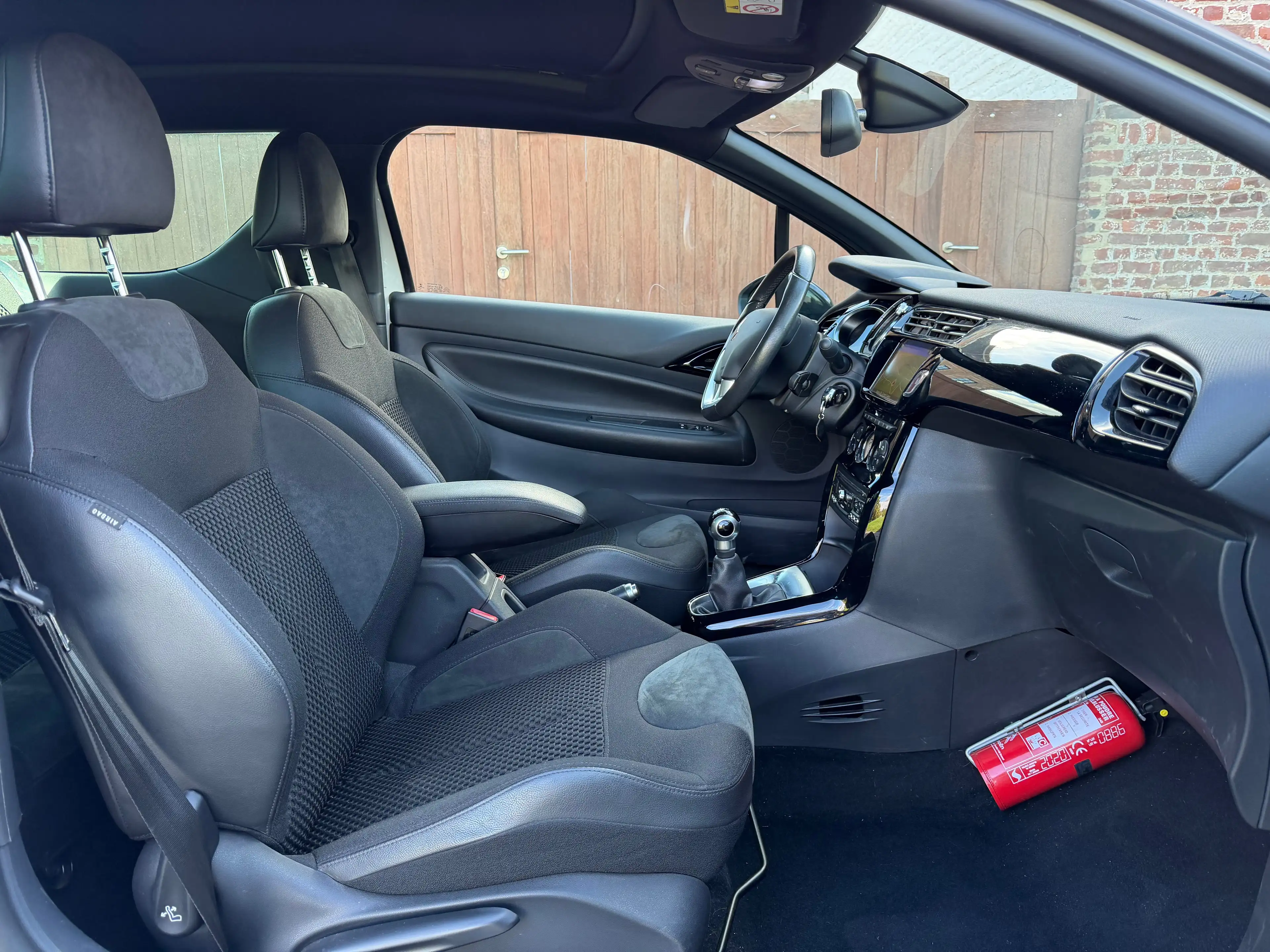 Citroen DS3 Cabrio 1.6 e-HDi So Chic *GPS || AIRCO || CRUISE* — photo 10