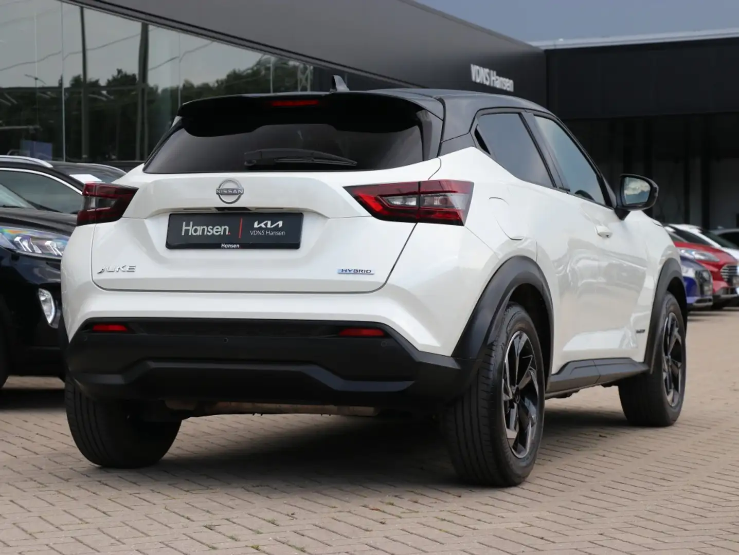 Nissan Juke 1.6 Hybrid N-Connecta I Navi I Keyless I Leder I C Wit - 2