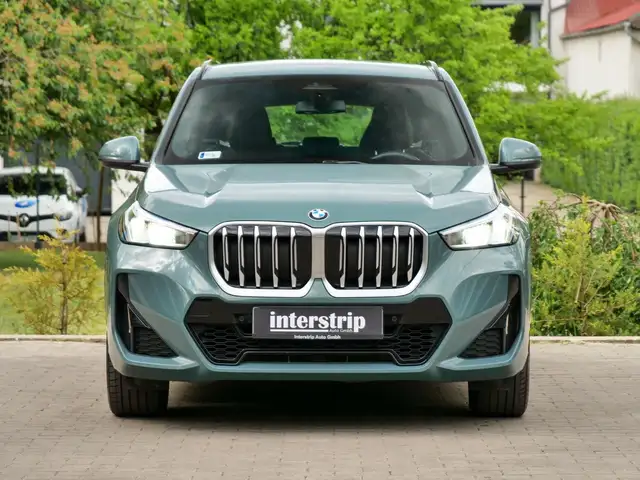 BMW X1 view 2