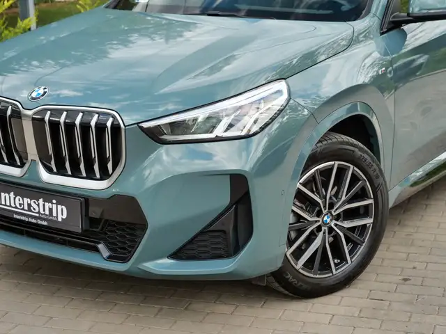 BMW X1 view 7