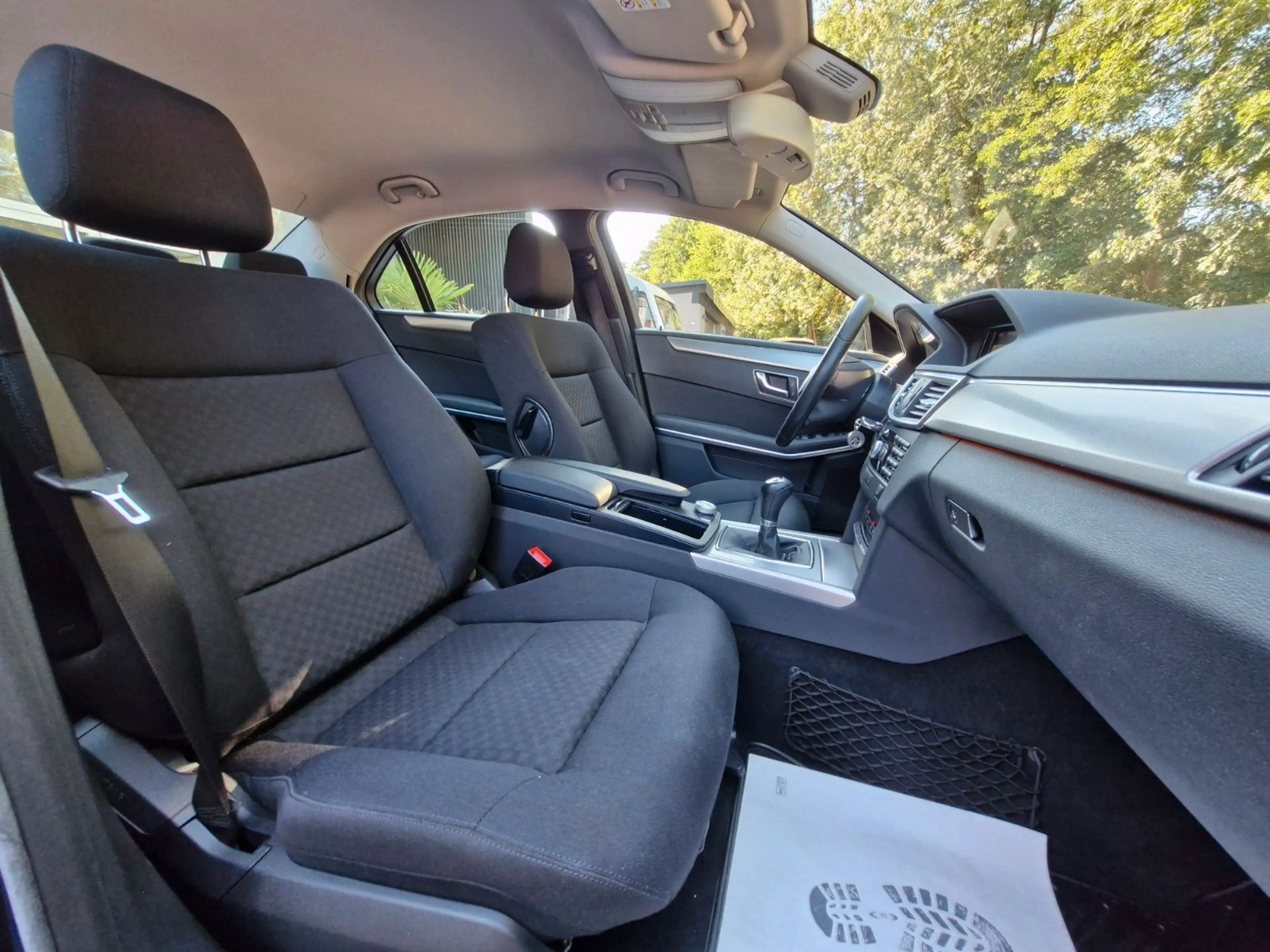 Mercedes-Benz E 200 CDI Facelift 2.Hand 6-Gang 128tkm Tüv Neu — photo 12