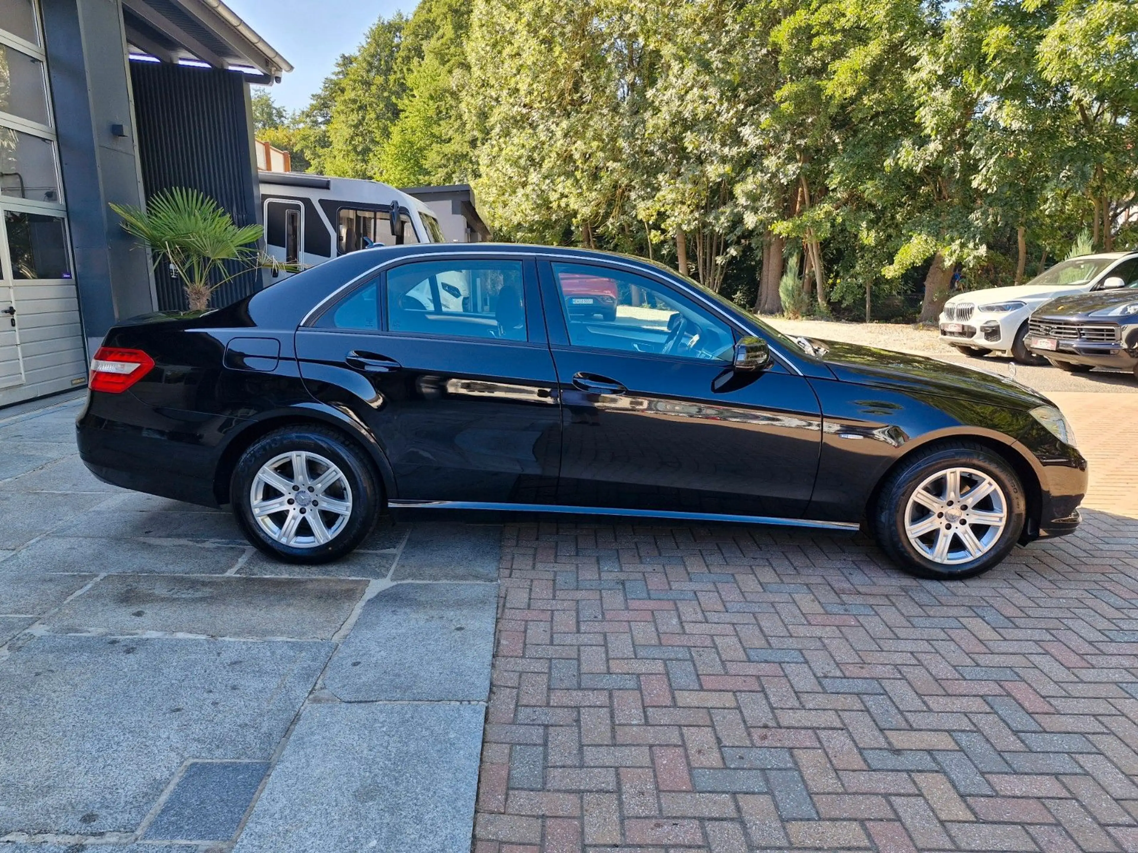 Mercedes-Benz E 200 CDI Facelift 2.Hand 6-Gang 128tkm Tüv Neu — photo 4