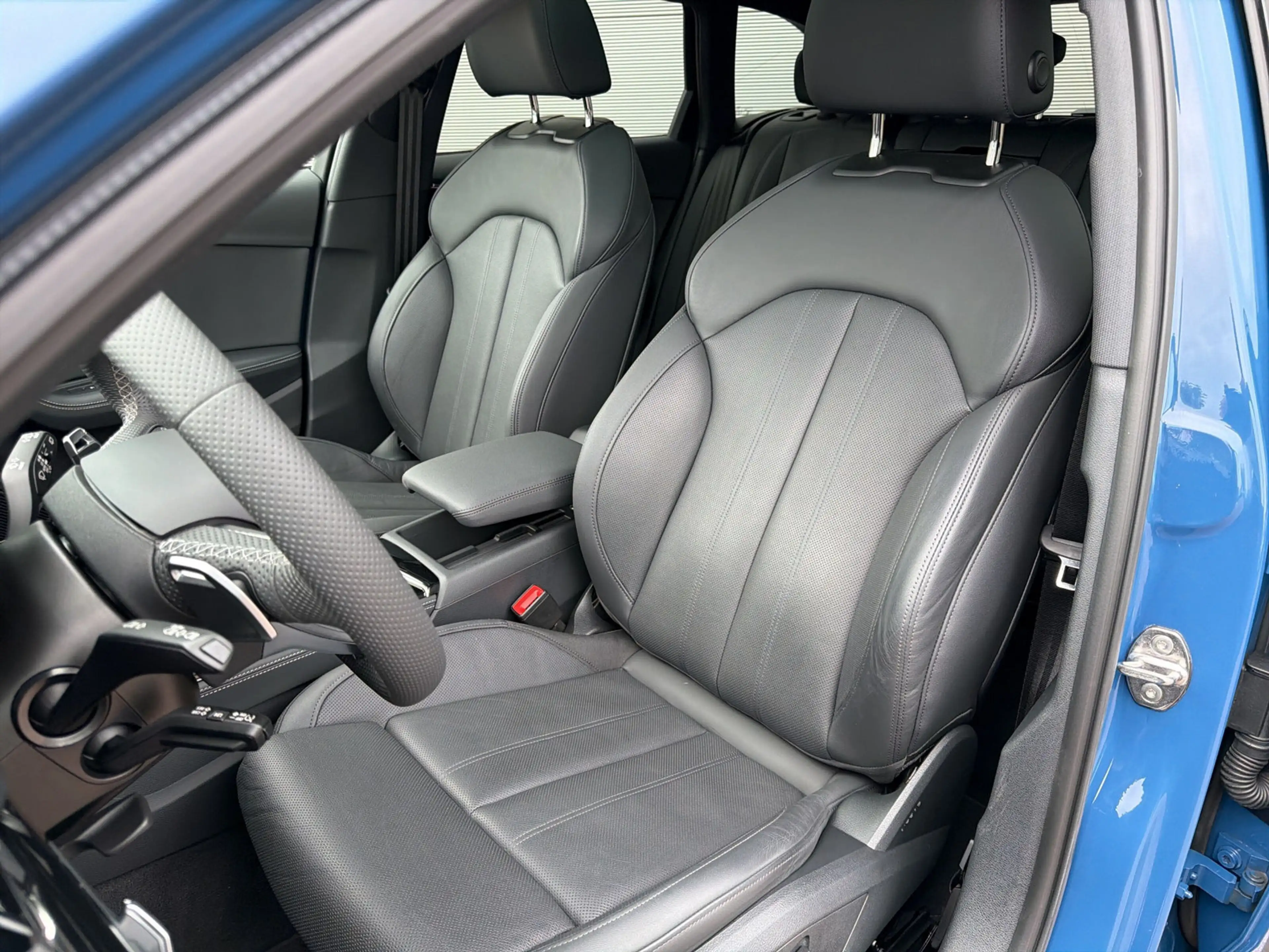 Audi RS4 Avant qu MATRIX PANO B&O RS-AGA AHK — photo 9