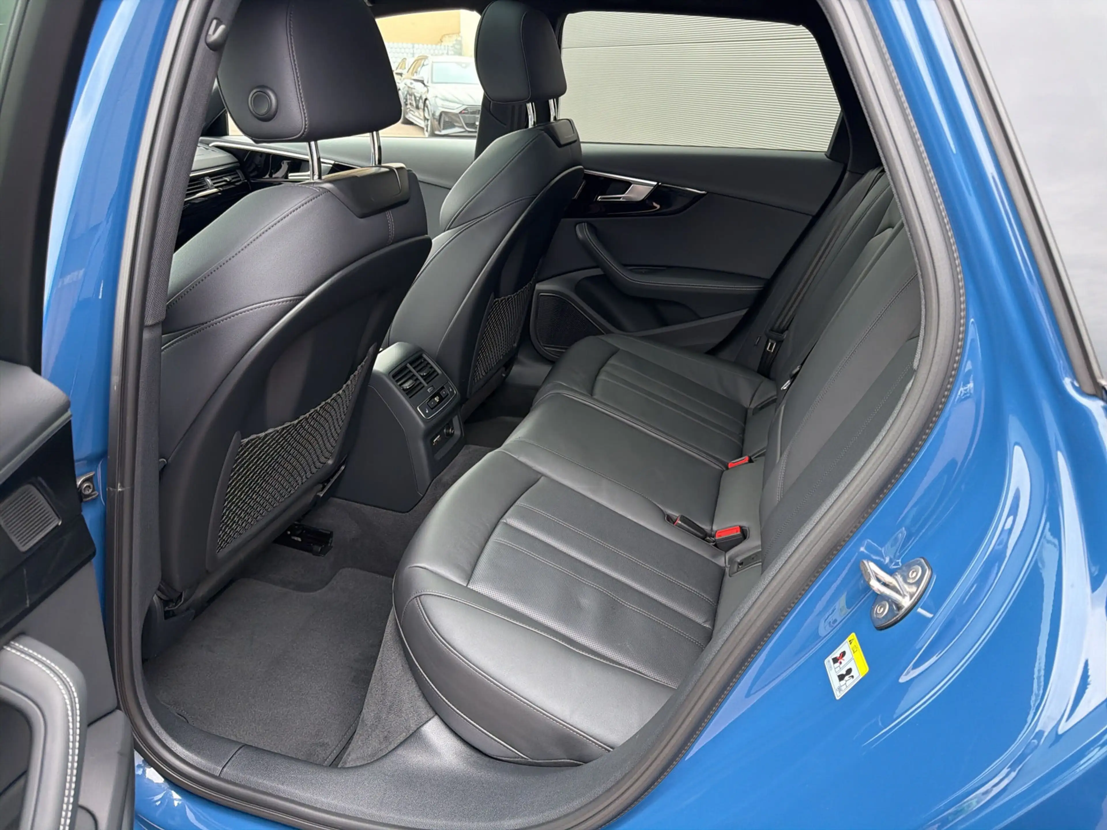 Audi RS4 Avant qu MATRIX PANO B&O RS-AGA AHK — photo 12