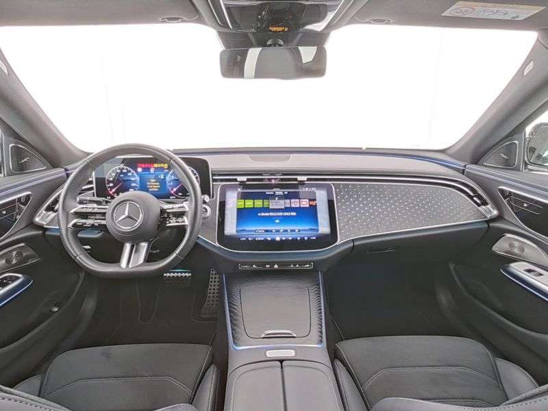 Mercedes-Benz E 200