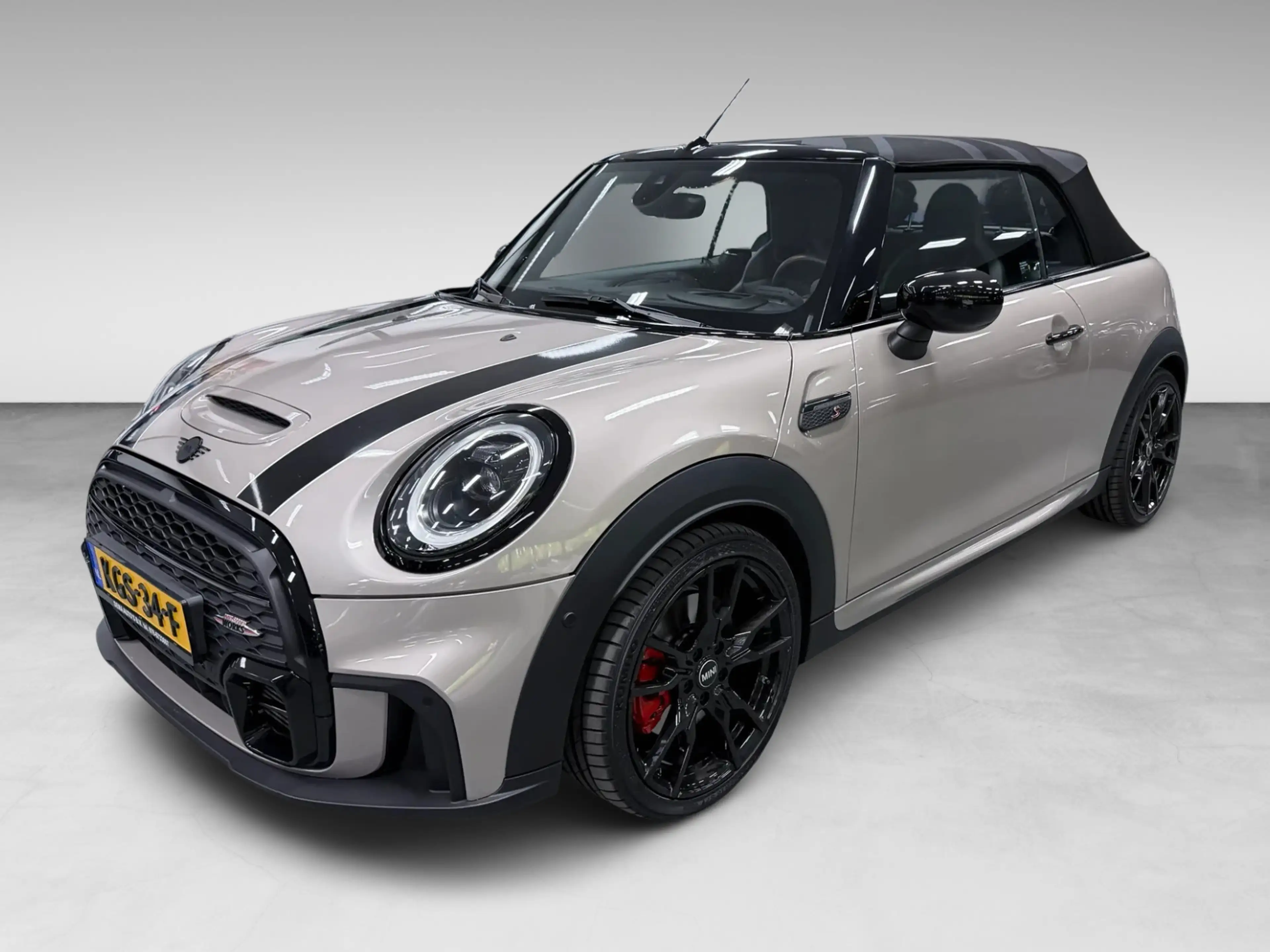 MINI John Cooper Works Cabrio 2.0 S JCW 18'' JCW-STOELEN/NAVI/H-UP/H-KARDON/CAM/ — photo 4