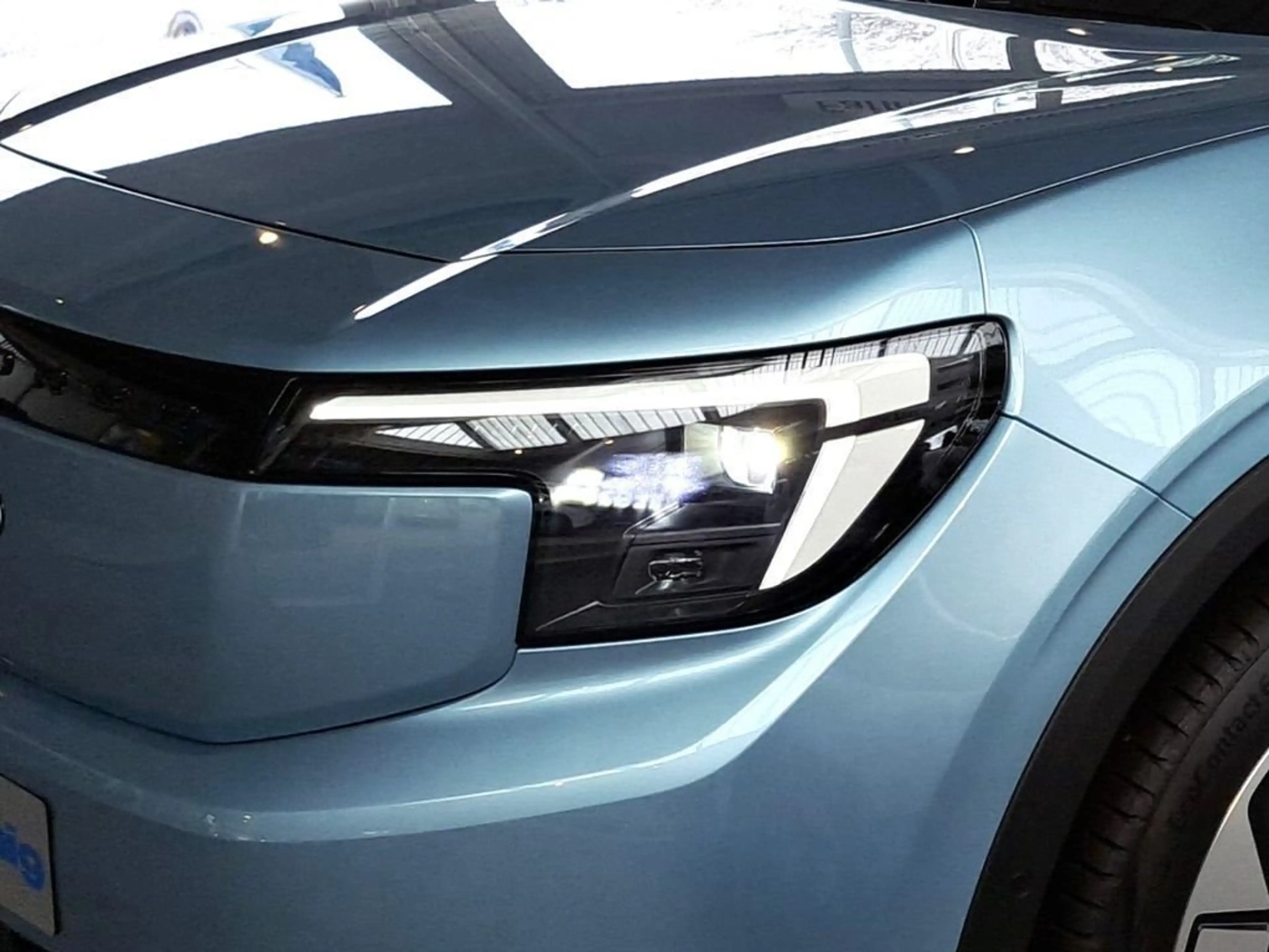Ford Explorer Extended RangeRWD77kWhPremium AHK+Pano — photo 7
