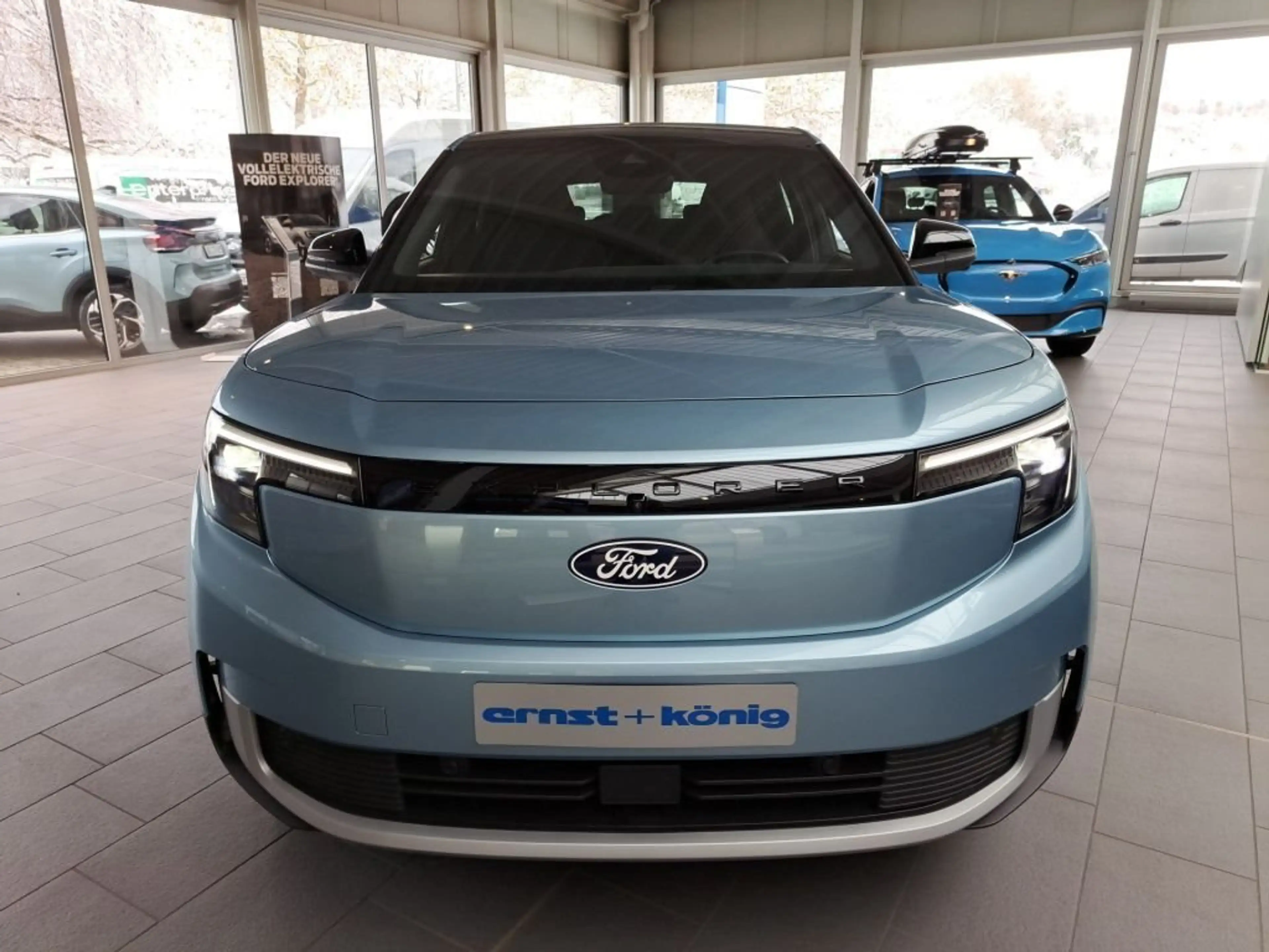 Ford Explorer Extended RangeRWD77kWhPremium AHK+Pano — photo 9