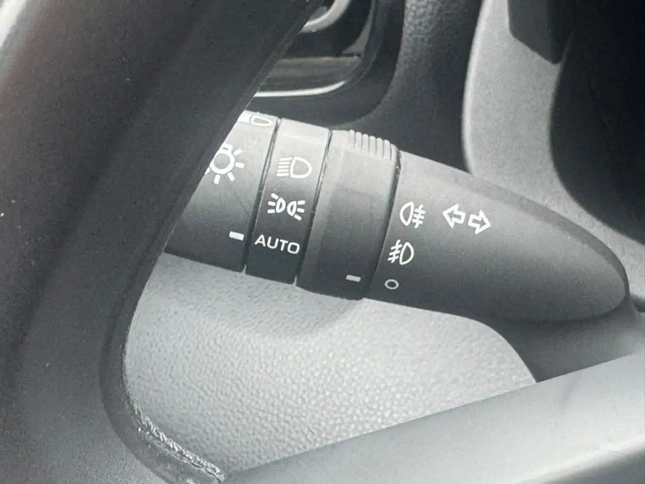 Toyota Yaris 1.5 TNGA HEV CVT Dynamic, миниатюра 9