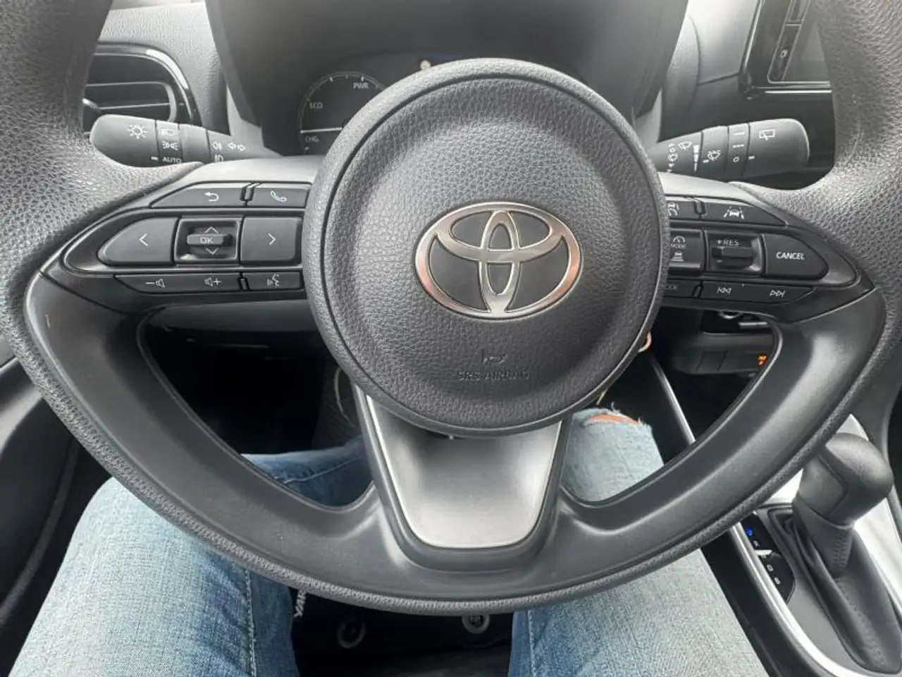 Toyota Yaris 1.5 TNGA HEV CVT Dynamic, миниатюра 11