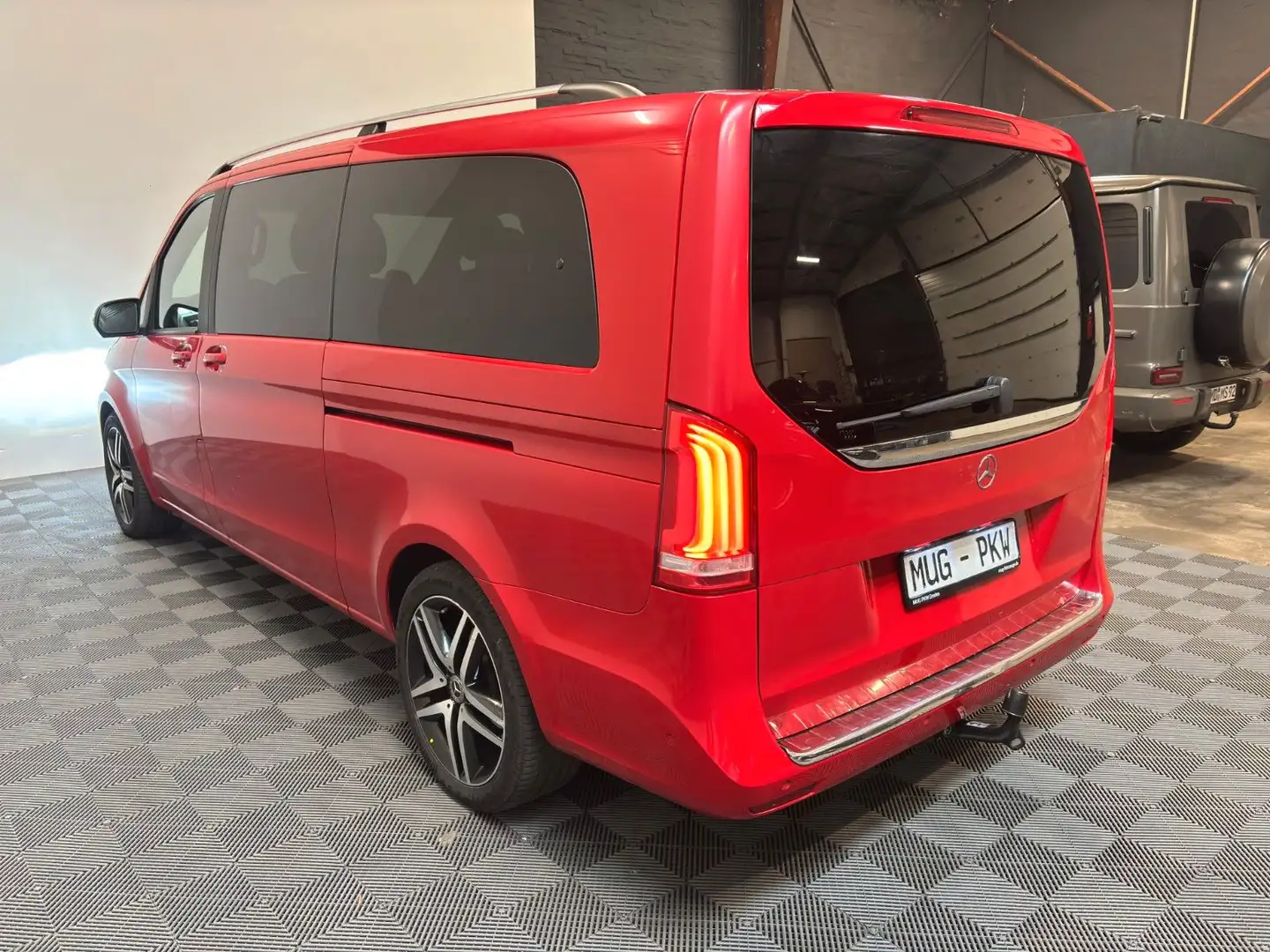 Mercedes-Benz V 250 V250d extralang Avantg. *ACC-AHK-LED-360°* Rot - 2
