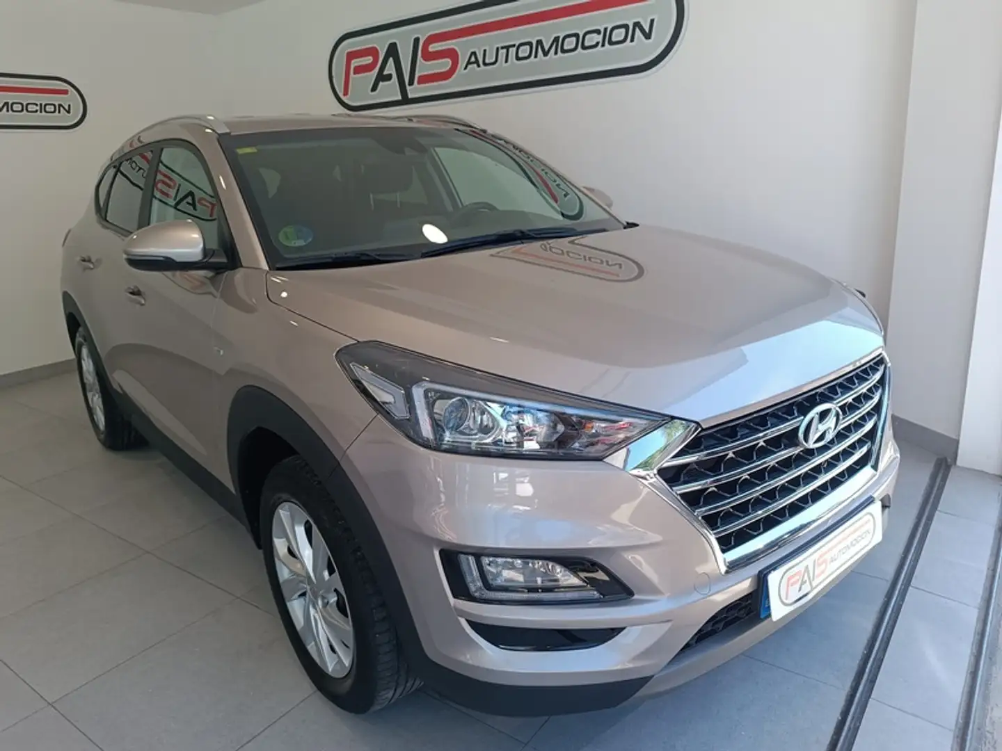 Hyundai TUCSON Monovolumen Manual de 5 Puertas Marrón - 2
