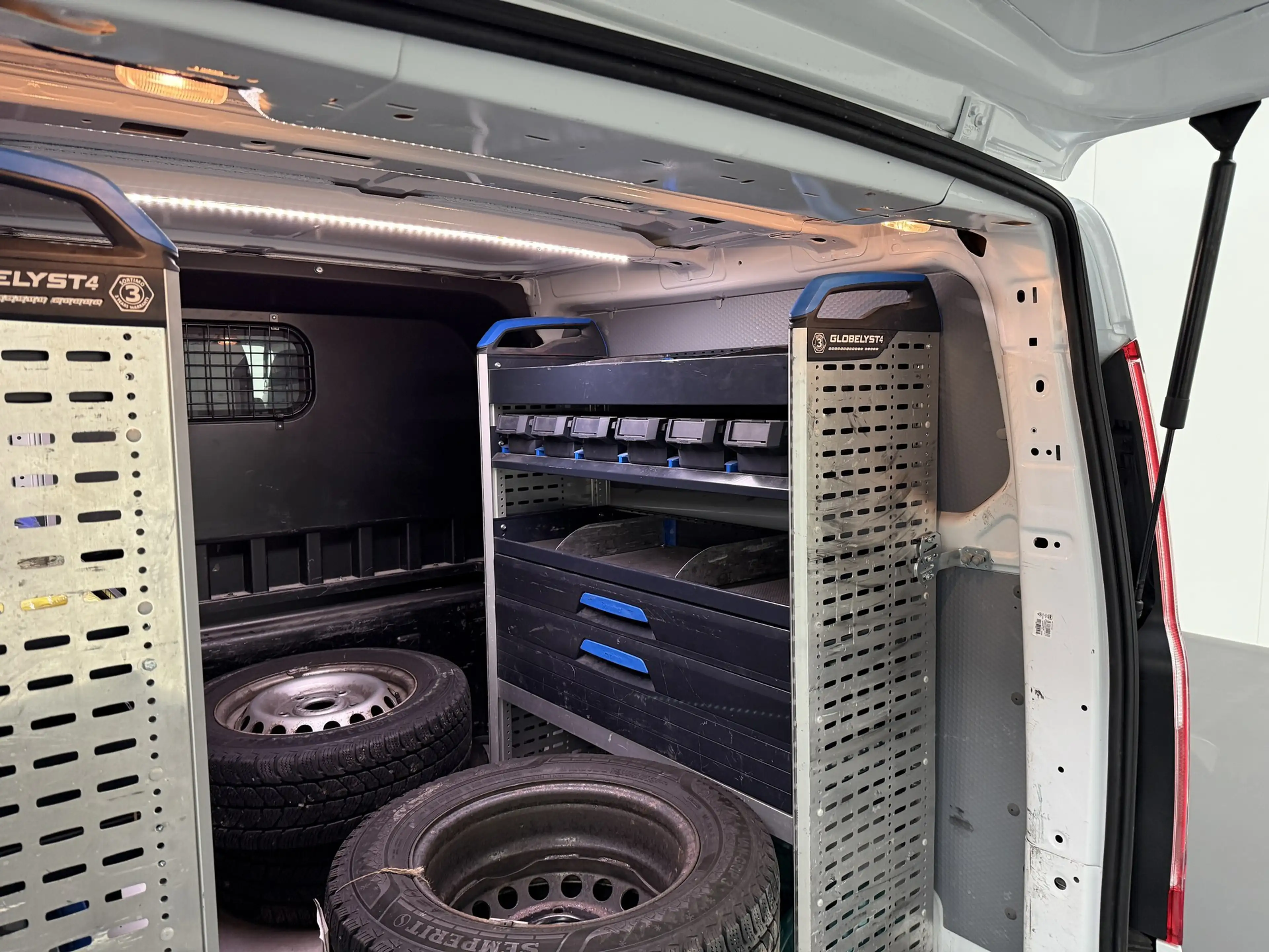 Ford Transit Custom 2.0TDCi 130PK Lang Dubbele Cabine | 6-Persoons | N — photo 26