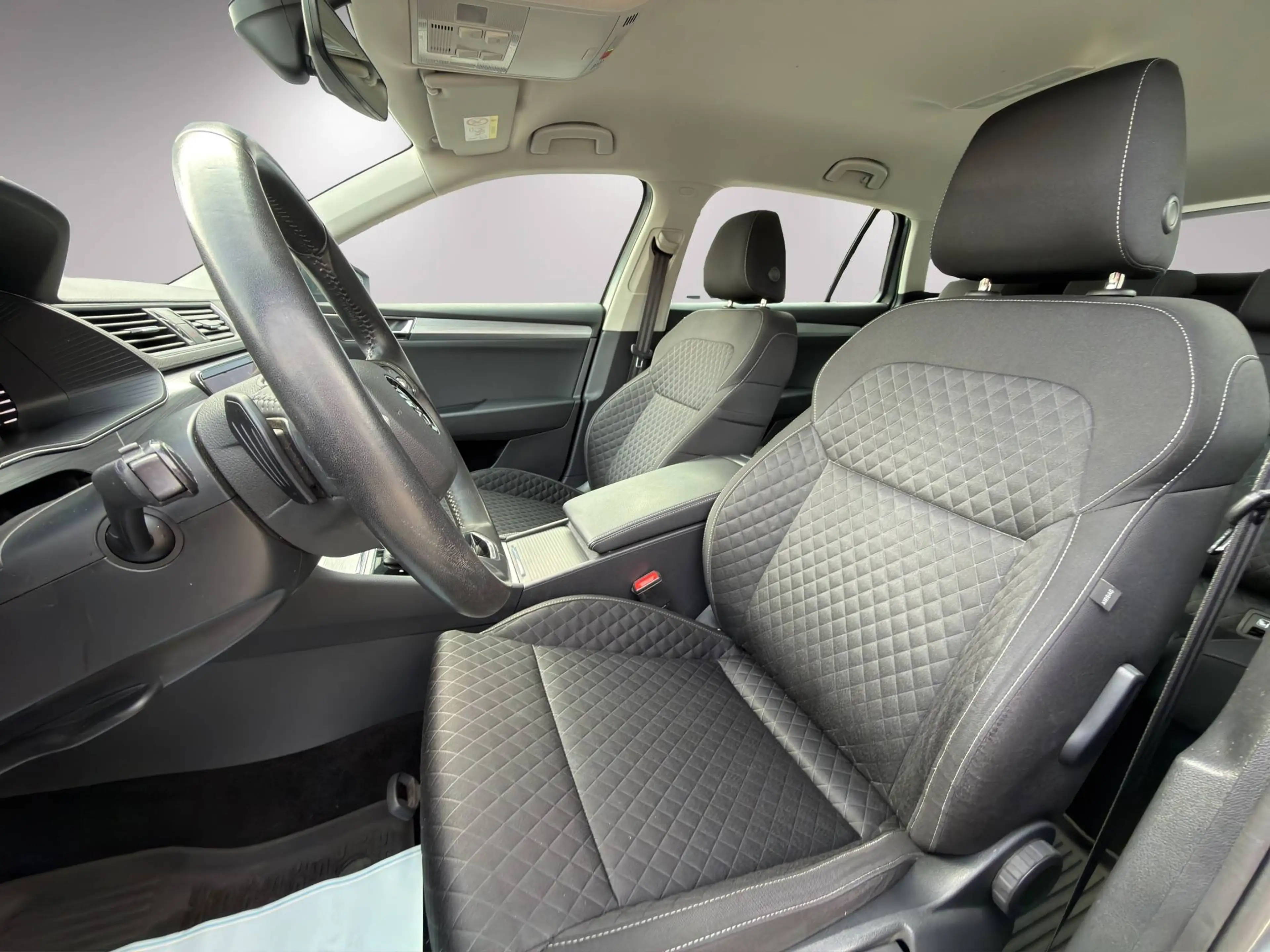 Skoda Superb Superb Kombi 2,0 TDI DSG 4x4 *Virtual*Sportsitz*LED — photo 12