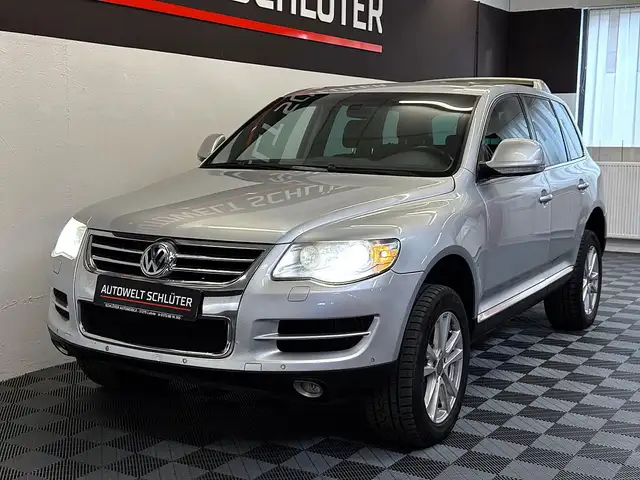 Volkswagen Touareg V6 3.0 TDI *Xenon*Navi*AHK*Vollleder*