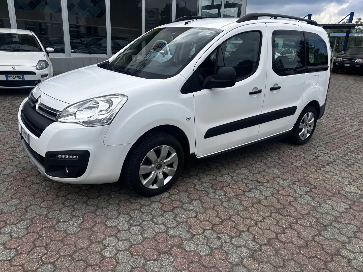 Citroen Berlingo Pur Tech 110  M. Sh e - 1