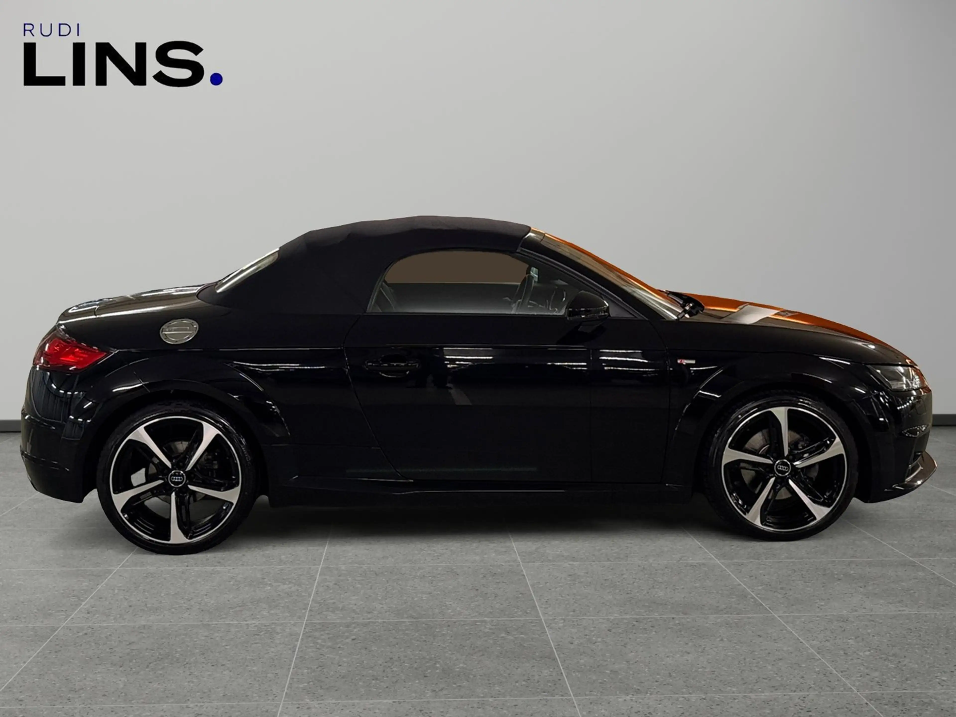 Audi TT 1.8 TFSI — photo 4