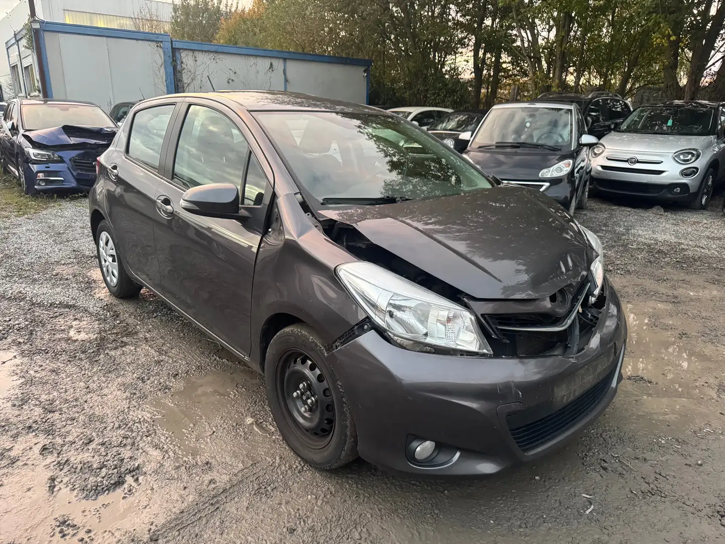 Toyota Yaris Yaris 1.33i VVT-i Comfort Noir - 2