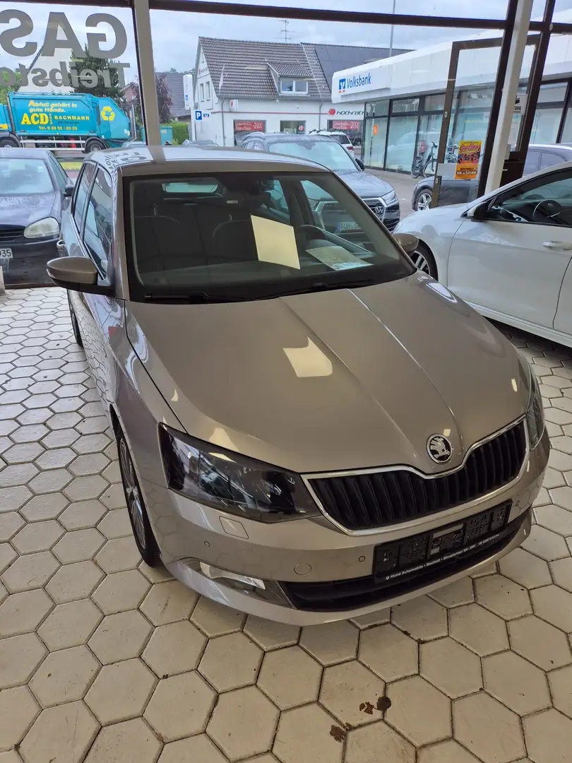 Skoda Fabia Drive Beige - 2
