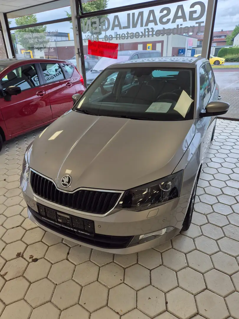 Skoda Fabia Drive Beige - 1