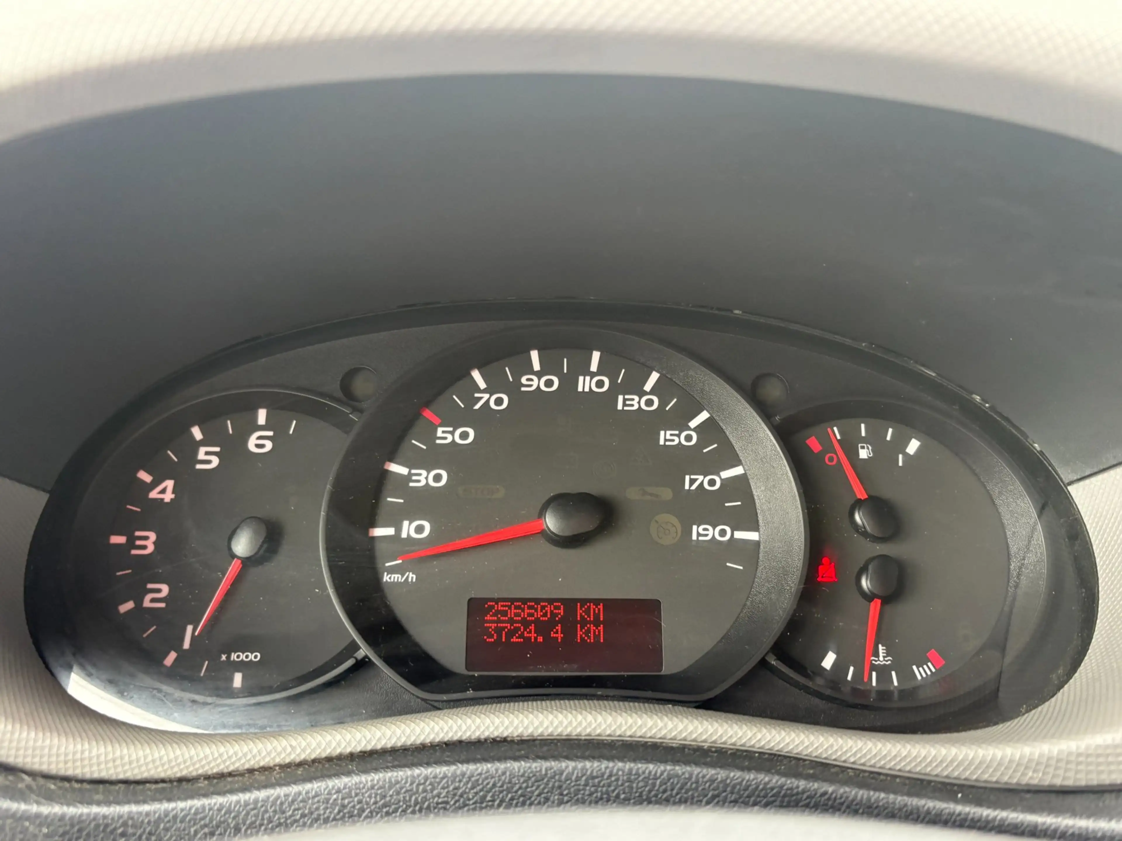 Nissan NV400 2.3dCi 101pk L1H1 Navi Airco Cruise 3-pers. — photo 14