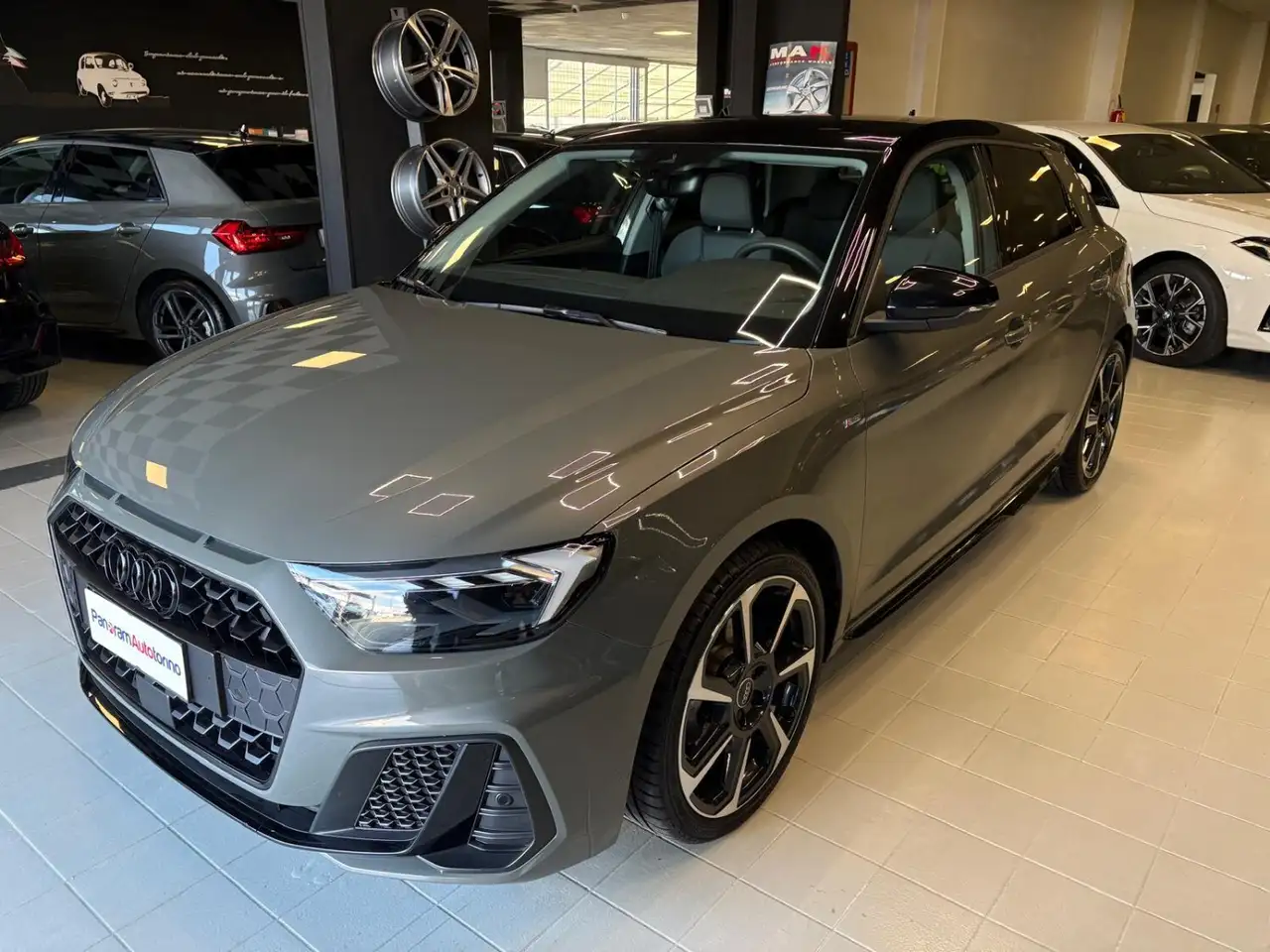 Audi A1 SPB 30 TFSI S tronic Identity Black, миниатюра 3