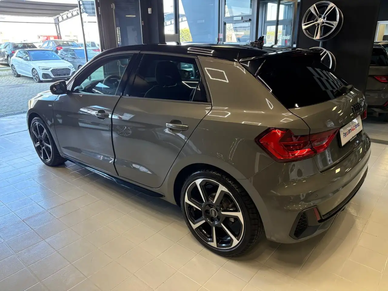 Audi A1 SPB 30 TFSI S tronic Identity Black, миниатюра 4
