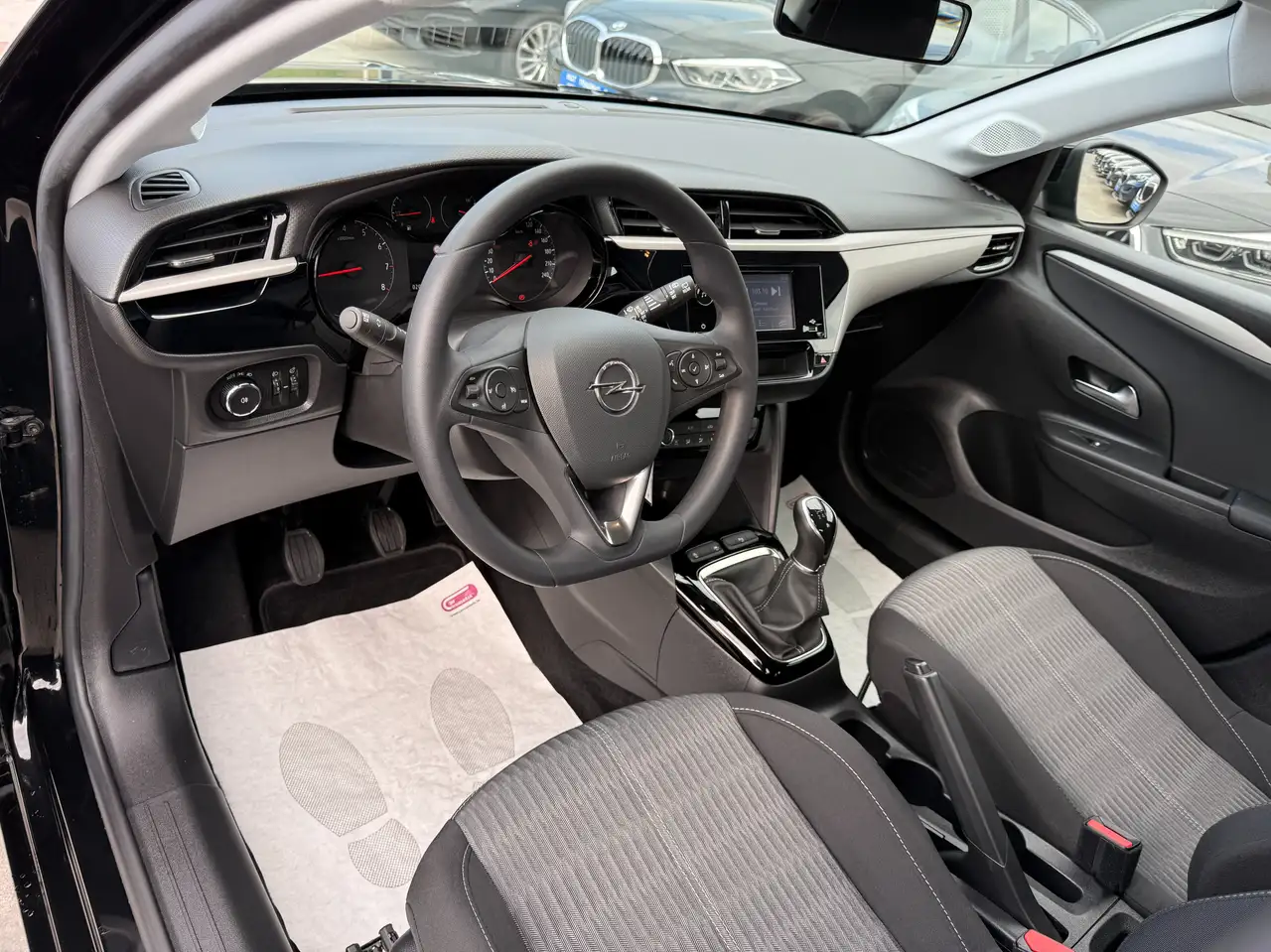 Opel Corsa 1.2i 75PK BLUETOOTH PARKEERSENSOREN DAB AIRCO 12