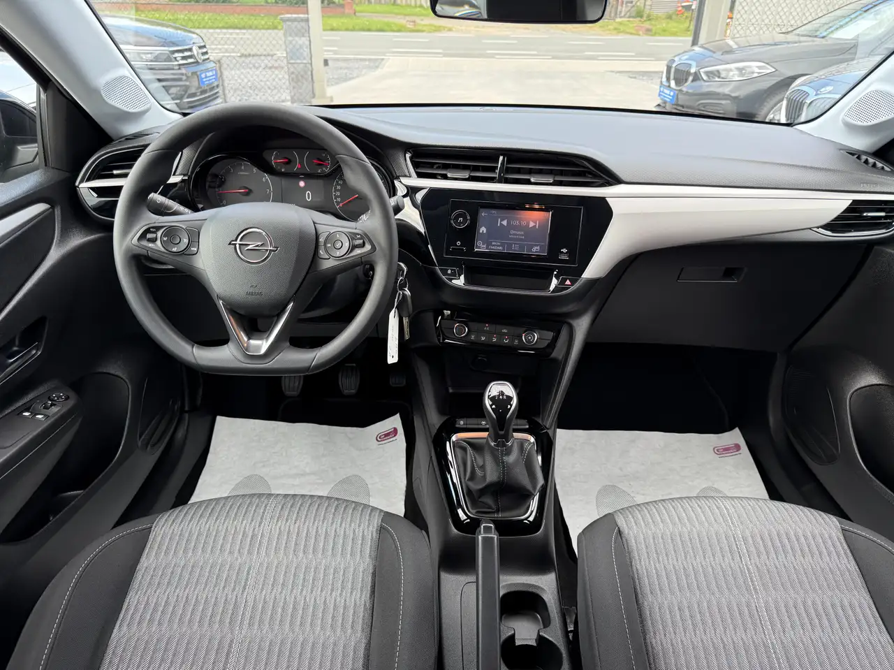 Opel Corsa 1.2i 75PK BLUETOOTH PARKEERSENSOREN DAB AIRCO 27