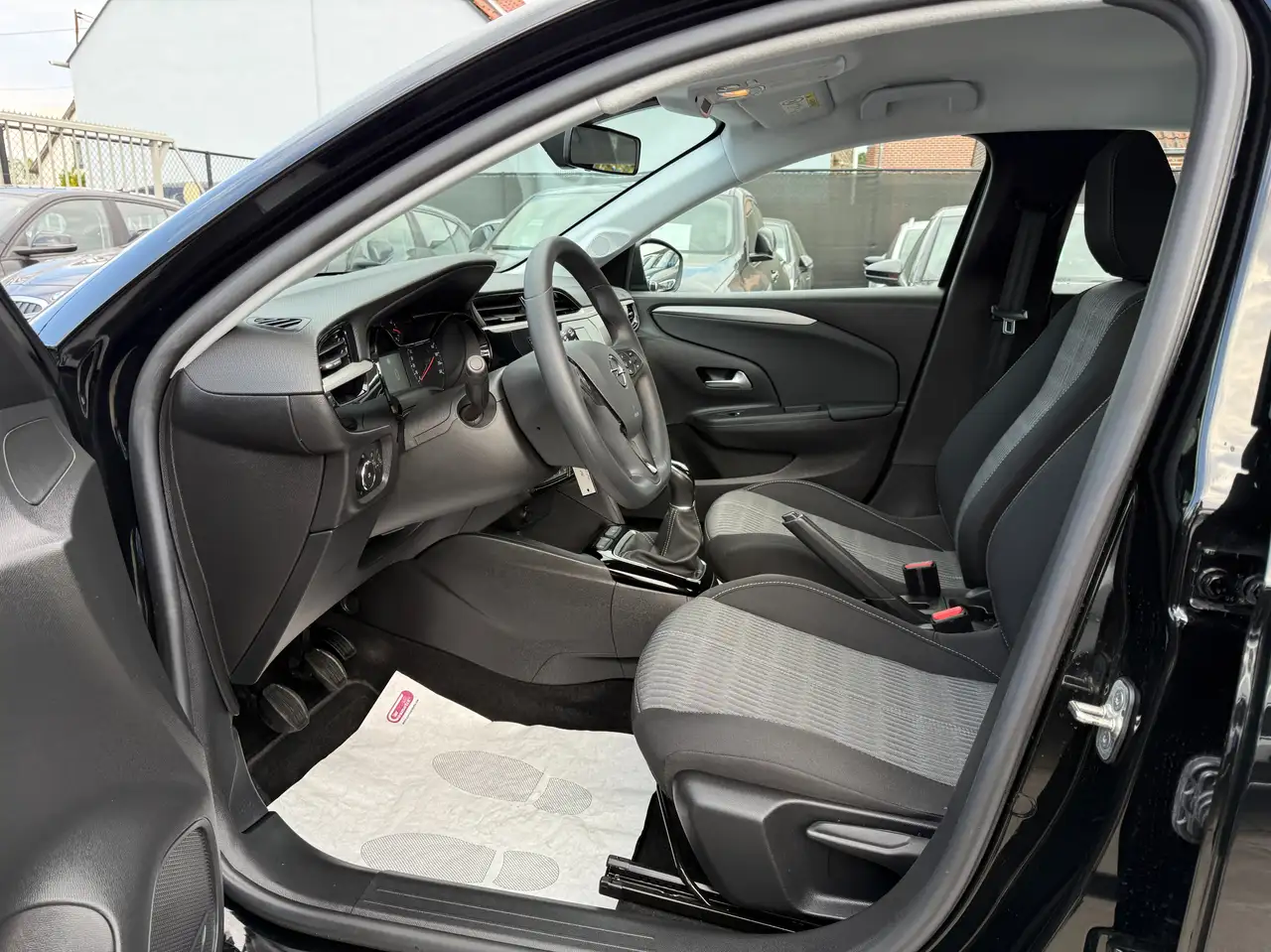 Opel Corsa 1.2i 75PK BLUETOOTH PARKEERSENSOREN DAB AIRCO 11