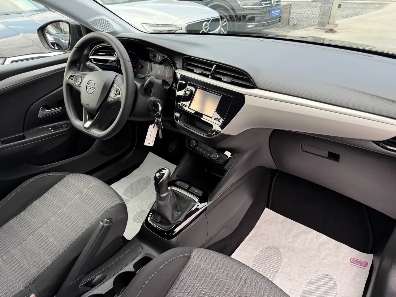 Opel Corsa 1.2i 75PK BLUETOOTH PARKEERSENSOREN DAB AIRCO 23