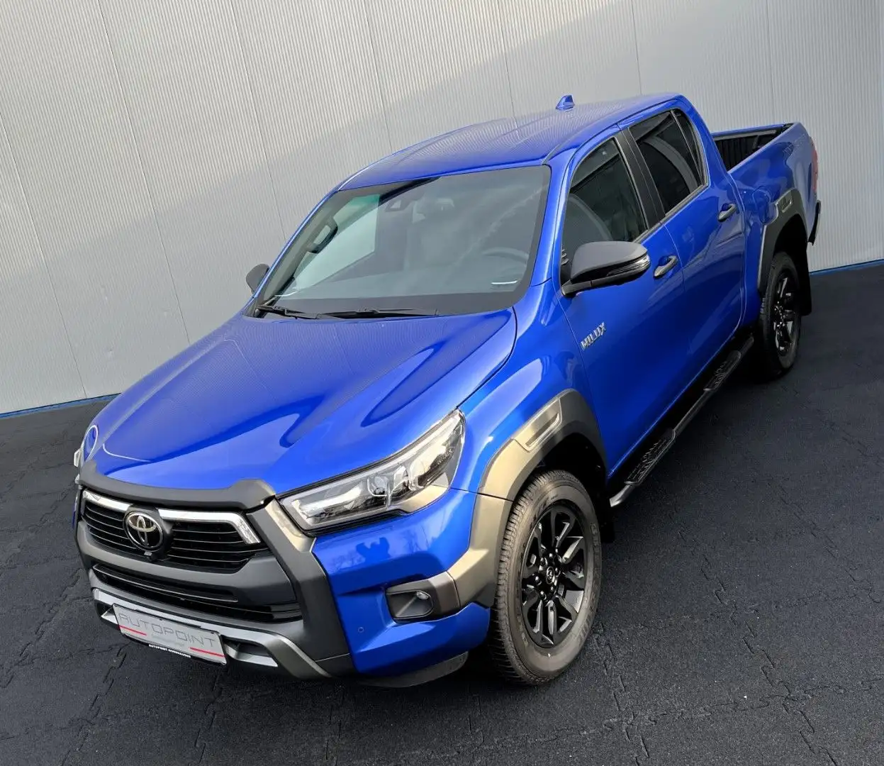 Toyota Hilux 2.8 D4-D Double Cab INVINCIBLE °JBL°AHK° Blue - 1