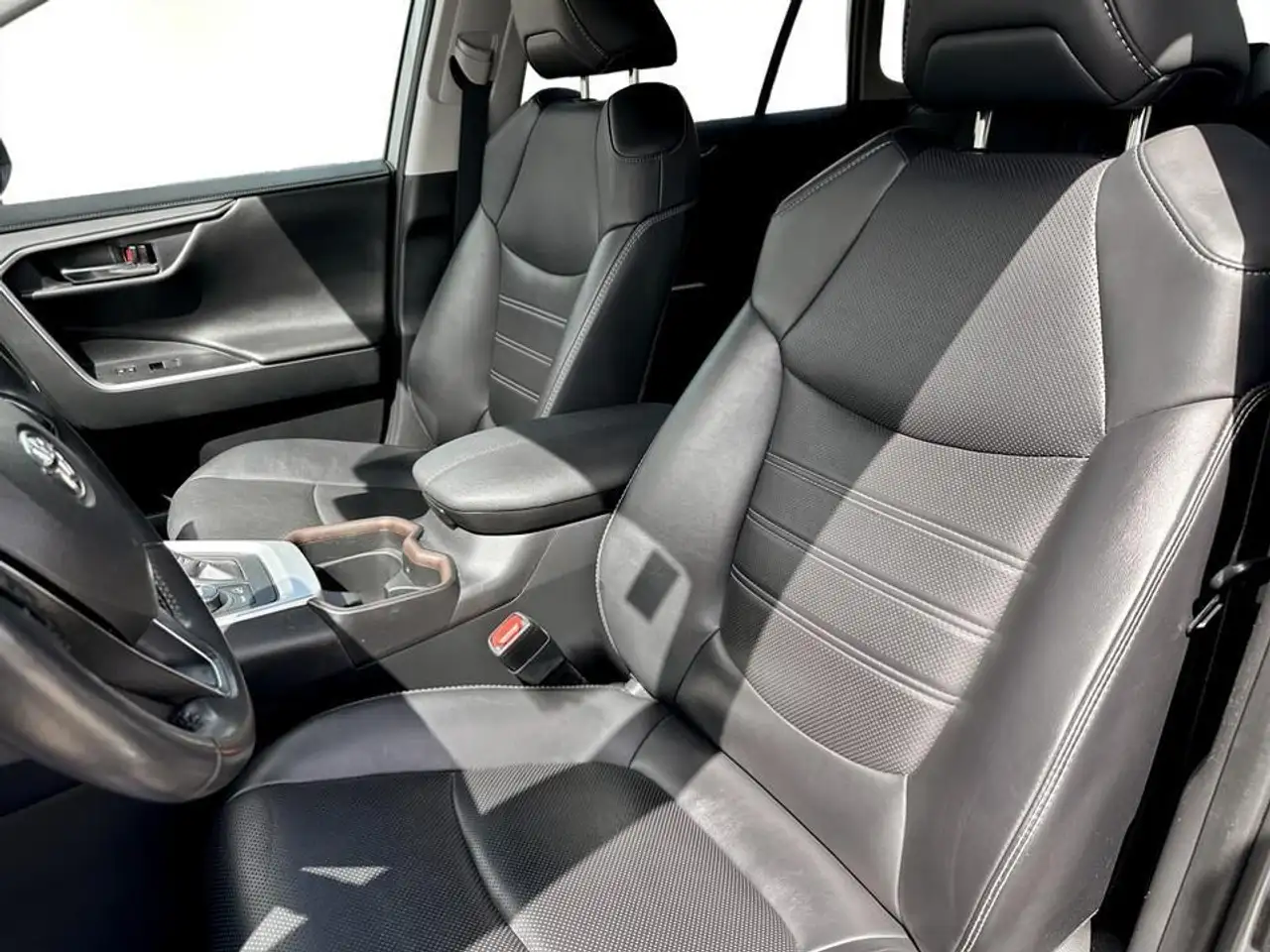 Toyota RAV 4 photo Toyota RAV 4