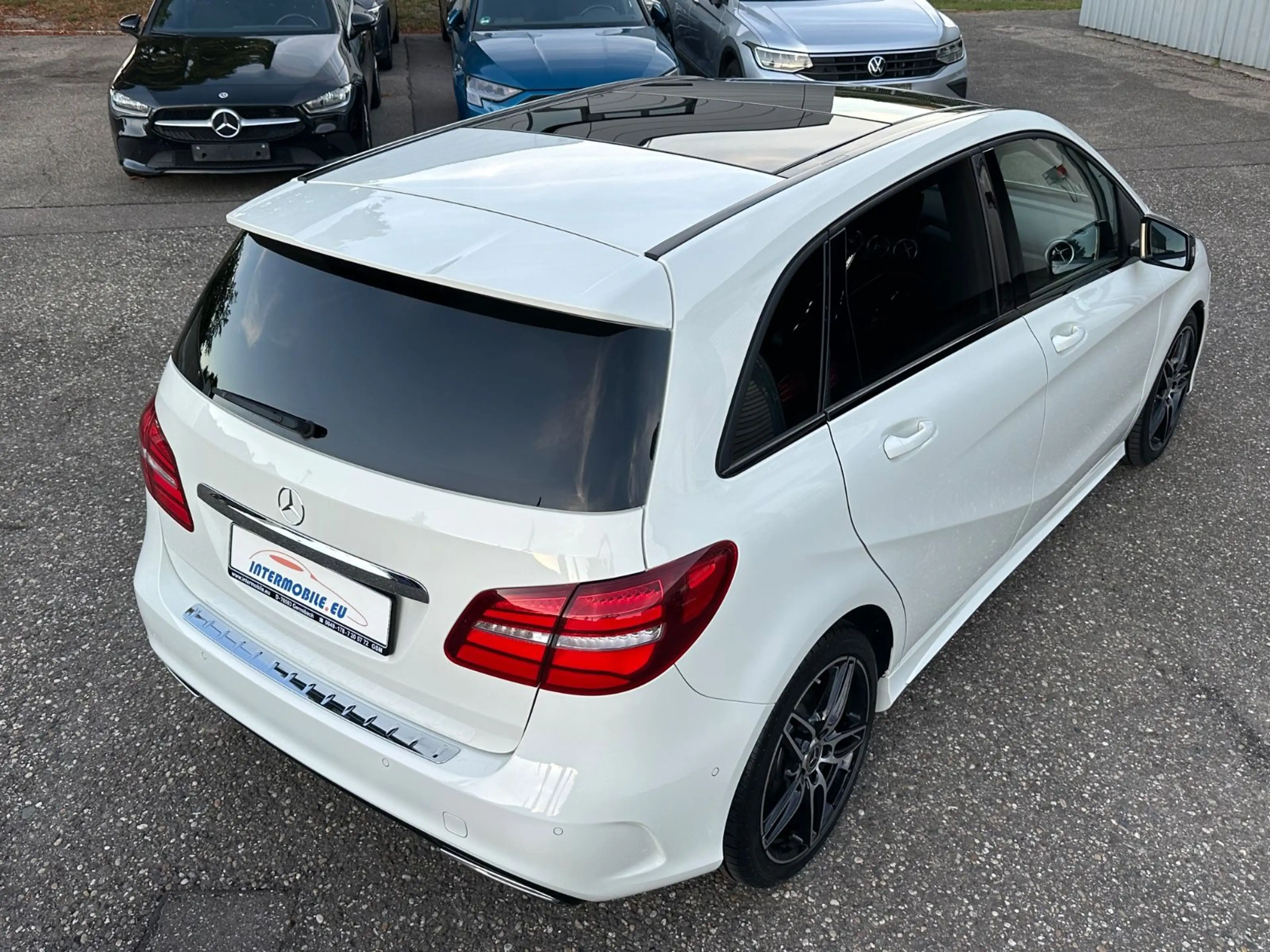 Mercedes-Benz B 220 d Aut. 4Matic AMG PANO NAVI ALU LEDER TOP — photo 7