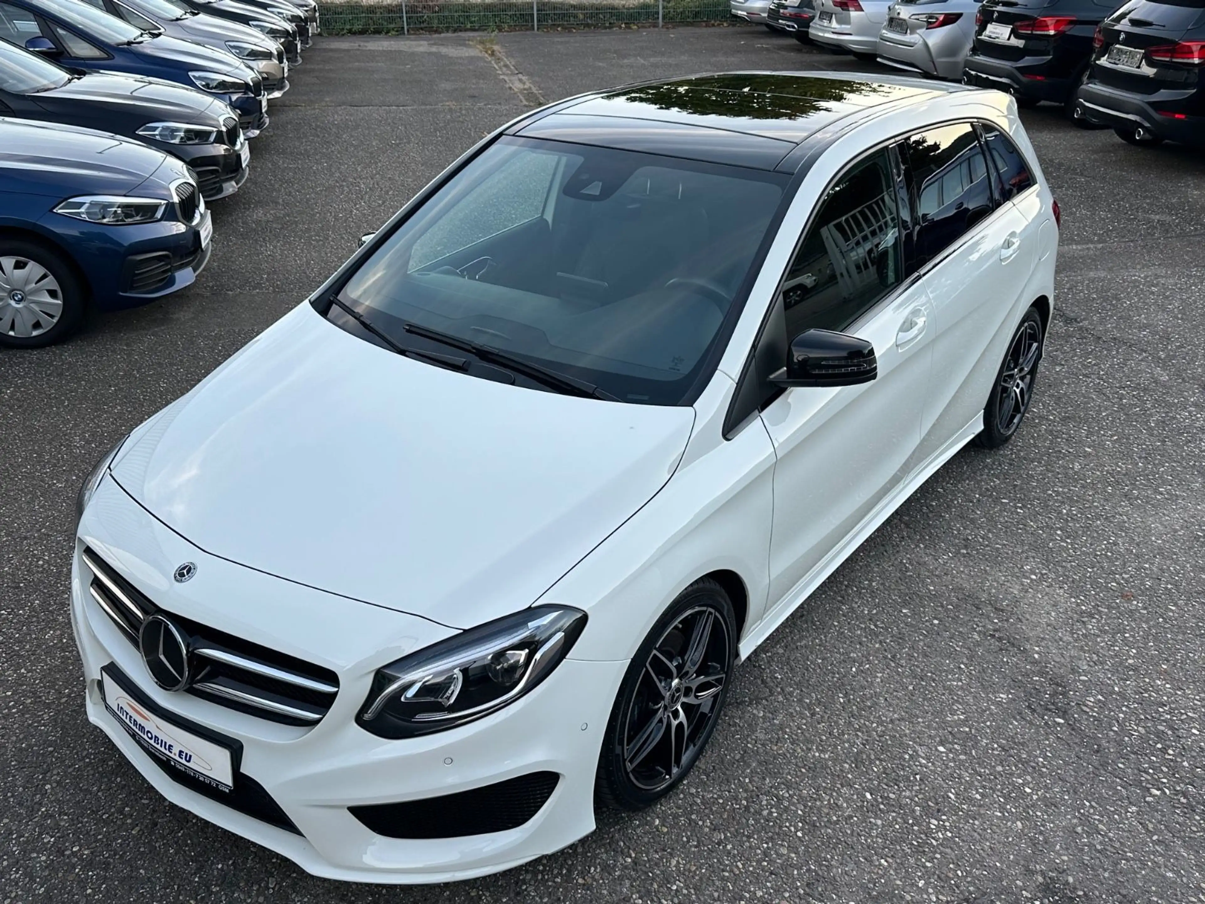 Mercedes-Benz B 220 d Aut. 4Matic AMG PANO NAVI ALU LEDER TOP — photo 6