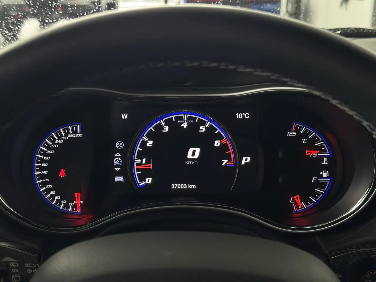 Jeep Grand Cherokee снимка Jeep Grand Cherokee