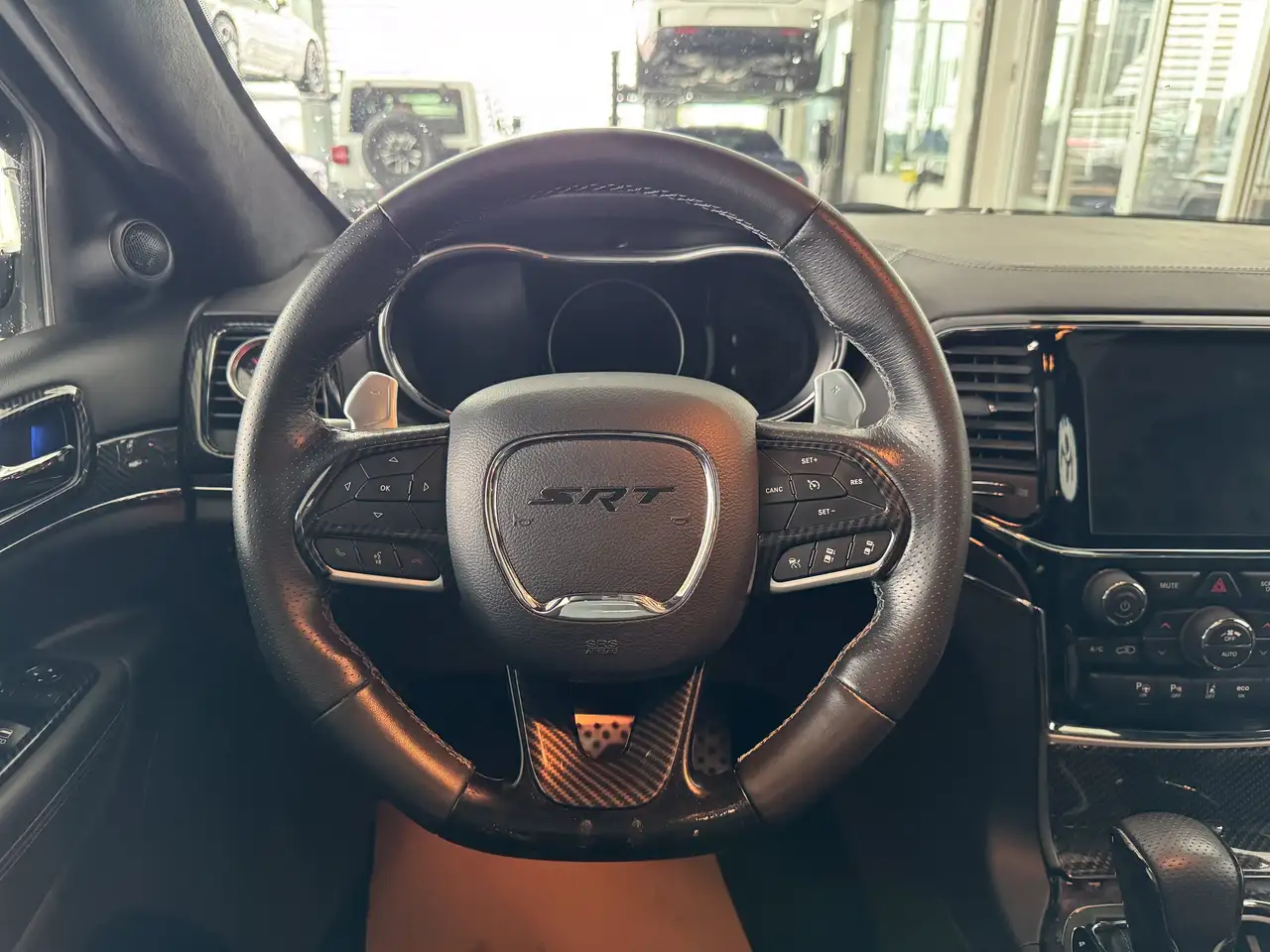 Jeep Grand Cherokee снимка Jeep Grand Cherokee