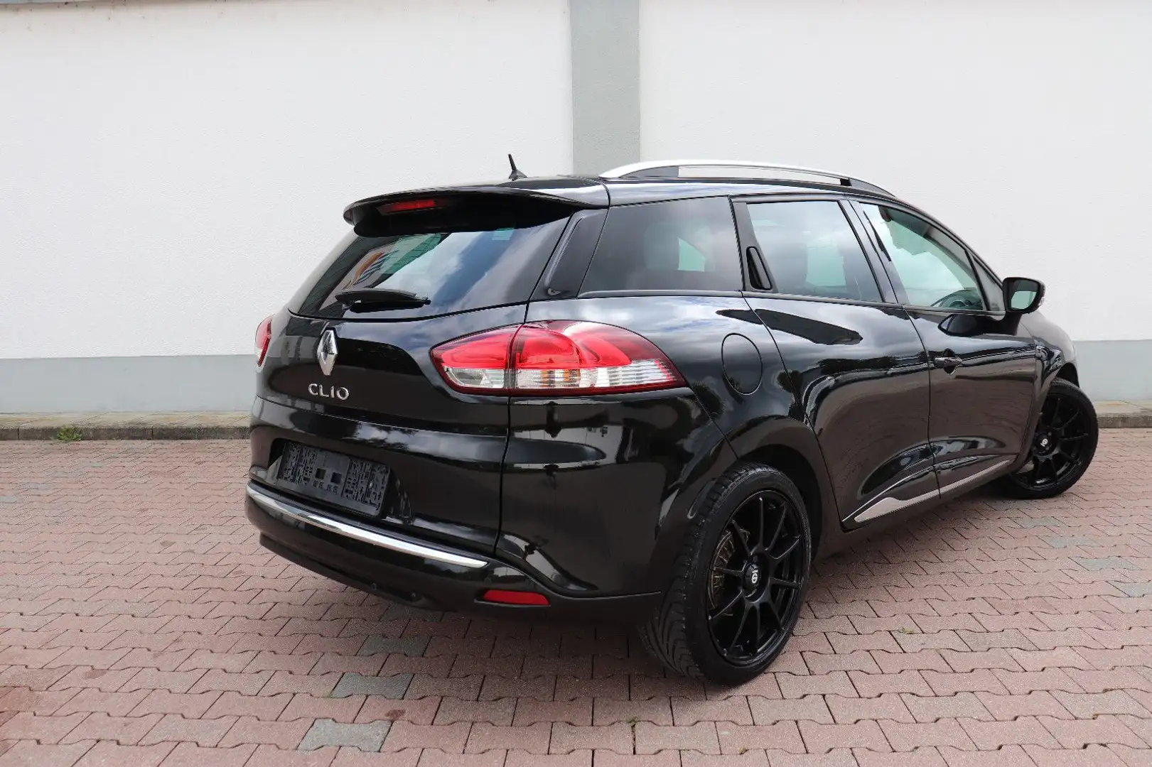 Renault Clio TCe120 6G-AUT.LIMITED GT NAVI*KLIMAAUT.17-ZOLL*DAB Schwarz - 2