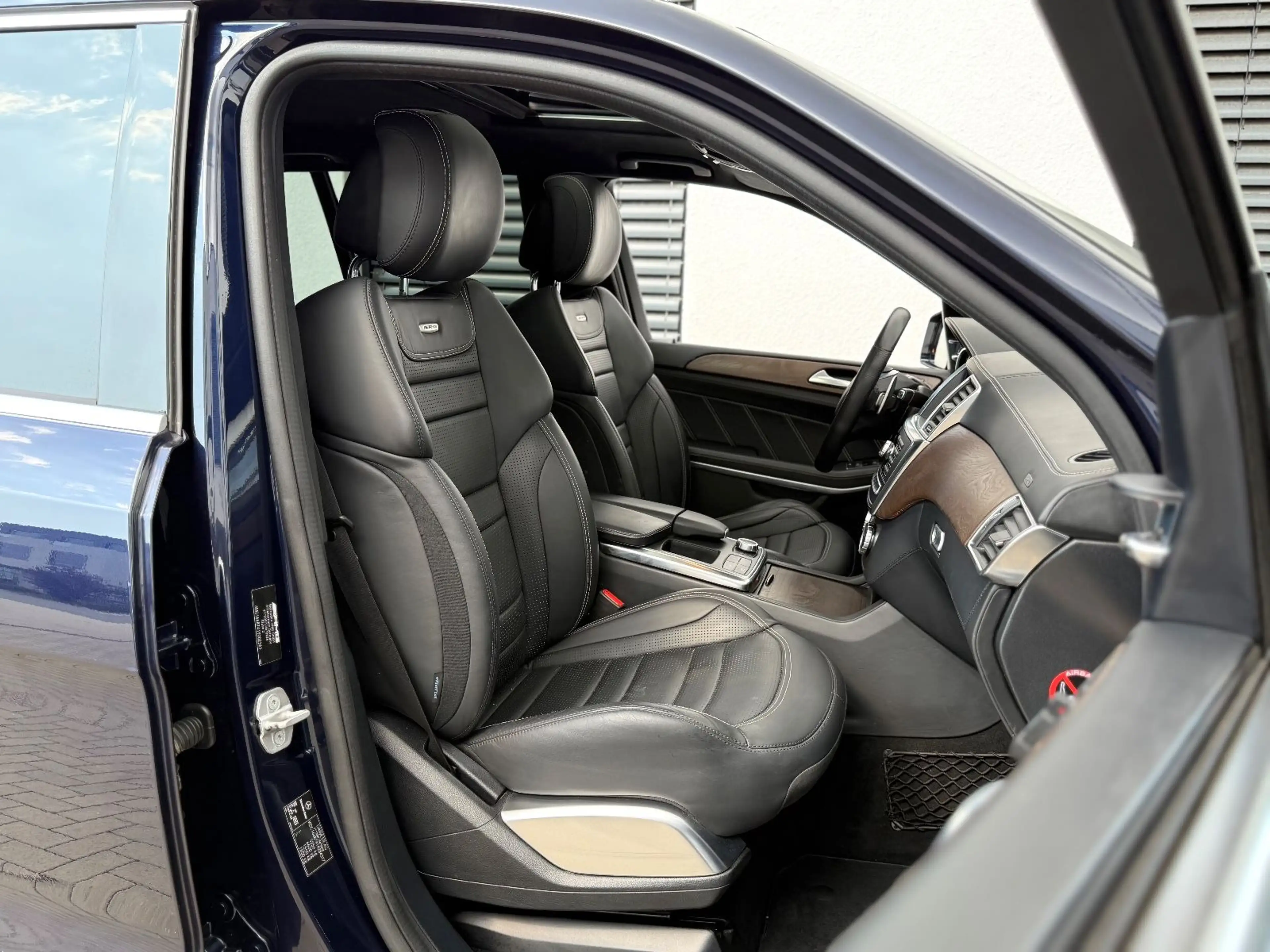 Mercedes-Benz GL 63 AMG 4M MASSAGE 360° AHK KEYLESS-GO 7-SITZE — photo 14