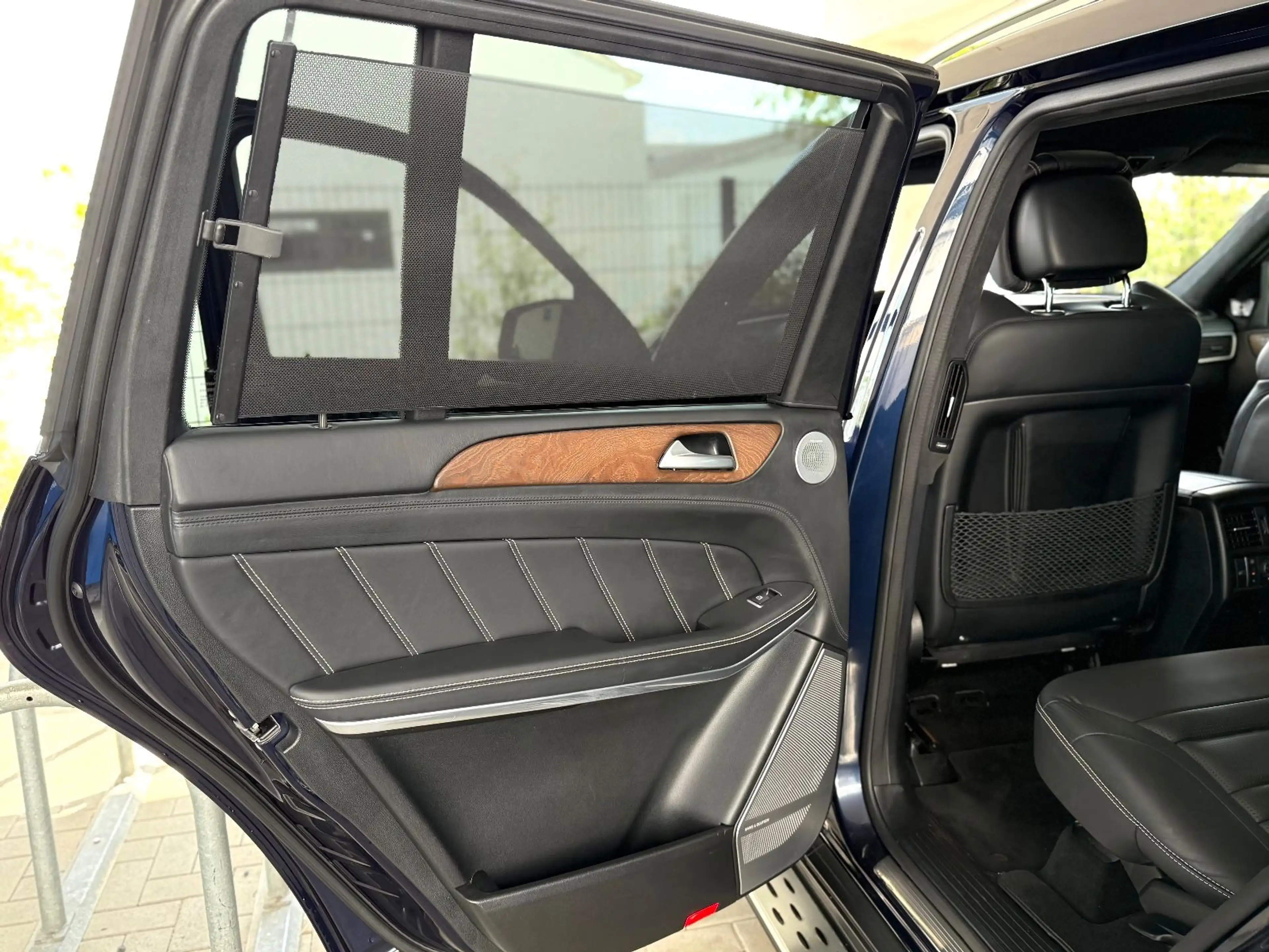 Mercedes-Benz GL 63 AMG 4M MASSAGE 360° AHK KEYLESS-GO 7-SITZE — photo 15