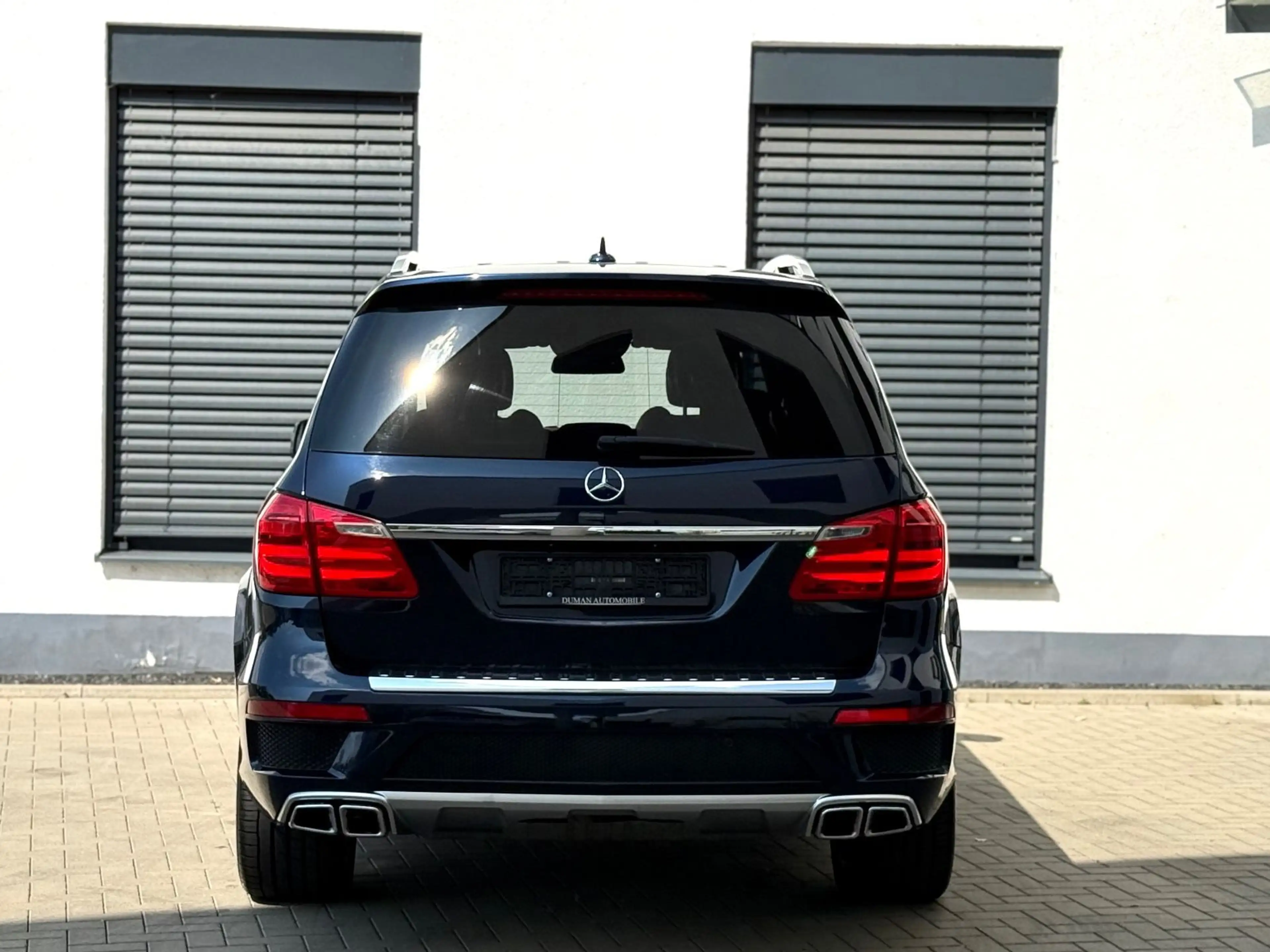 Mercedes-Benz GL 63 AMG 4M MASSAGE 360° AHK KEYLESS-GO 7-SITZE — photo 5