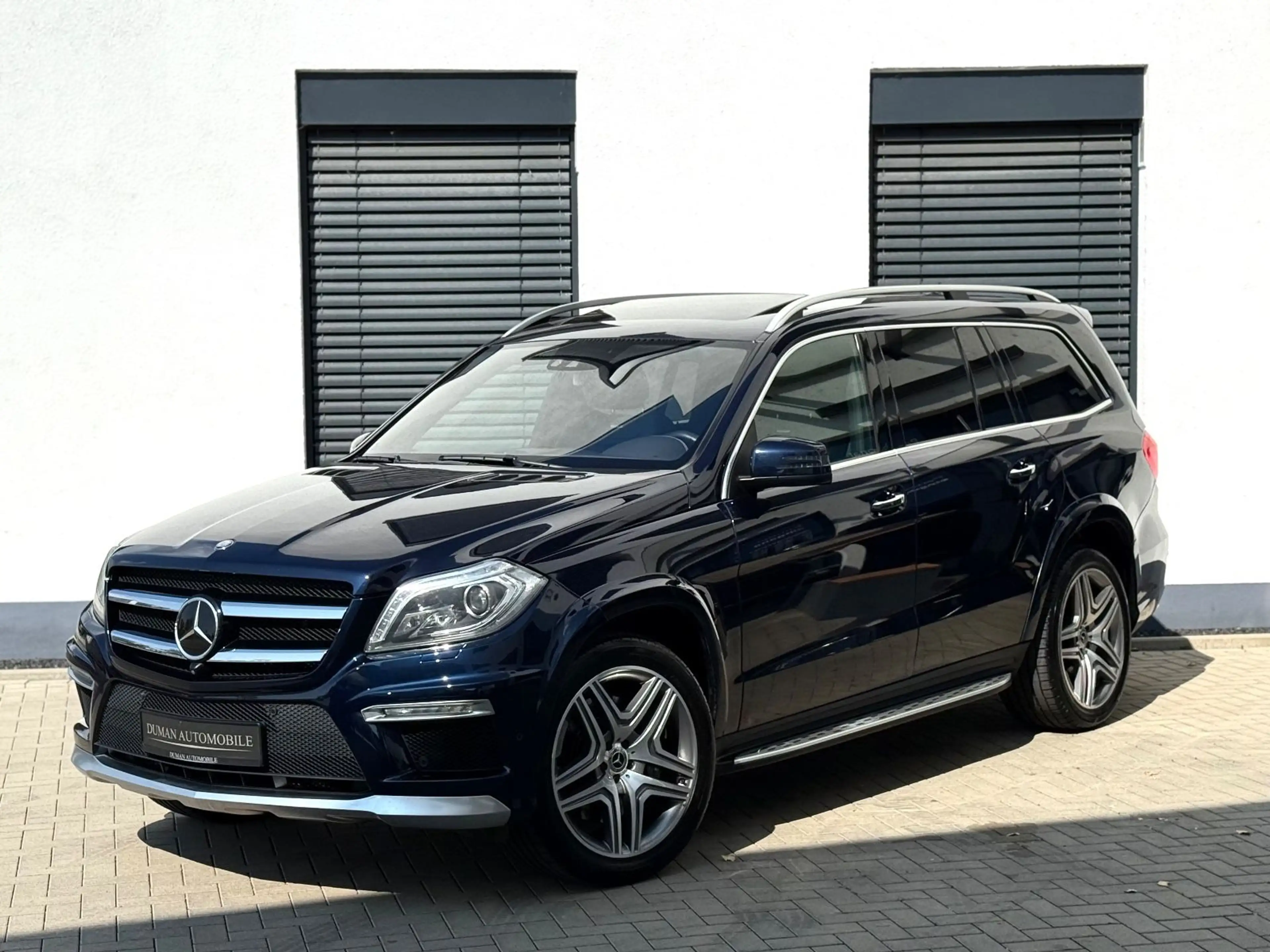 Mercedes-Benz GL 63 AMG 4M MASSAGE 360° AHK KEYLESS-GO 7-SITZE