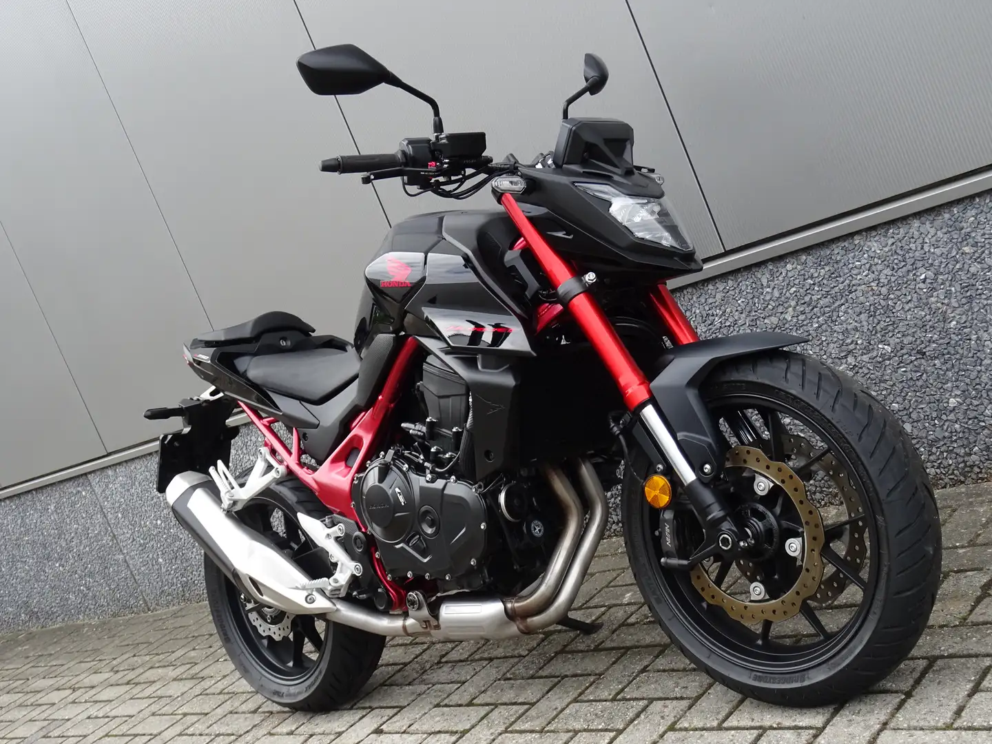 Honda CB 750 A HORNET Rood - 2