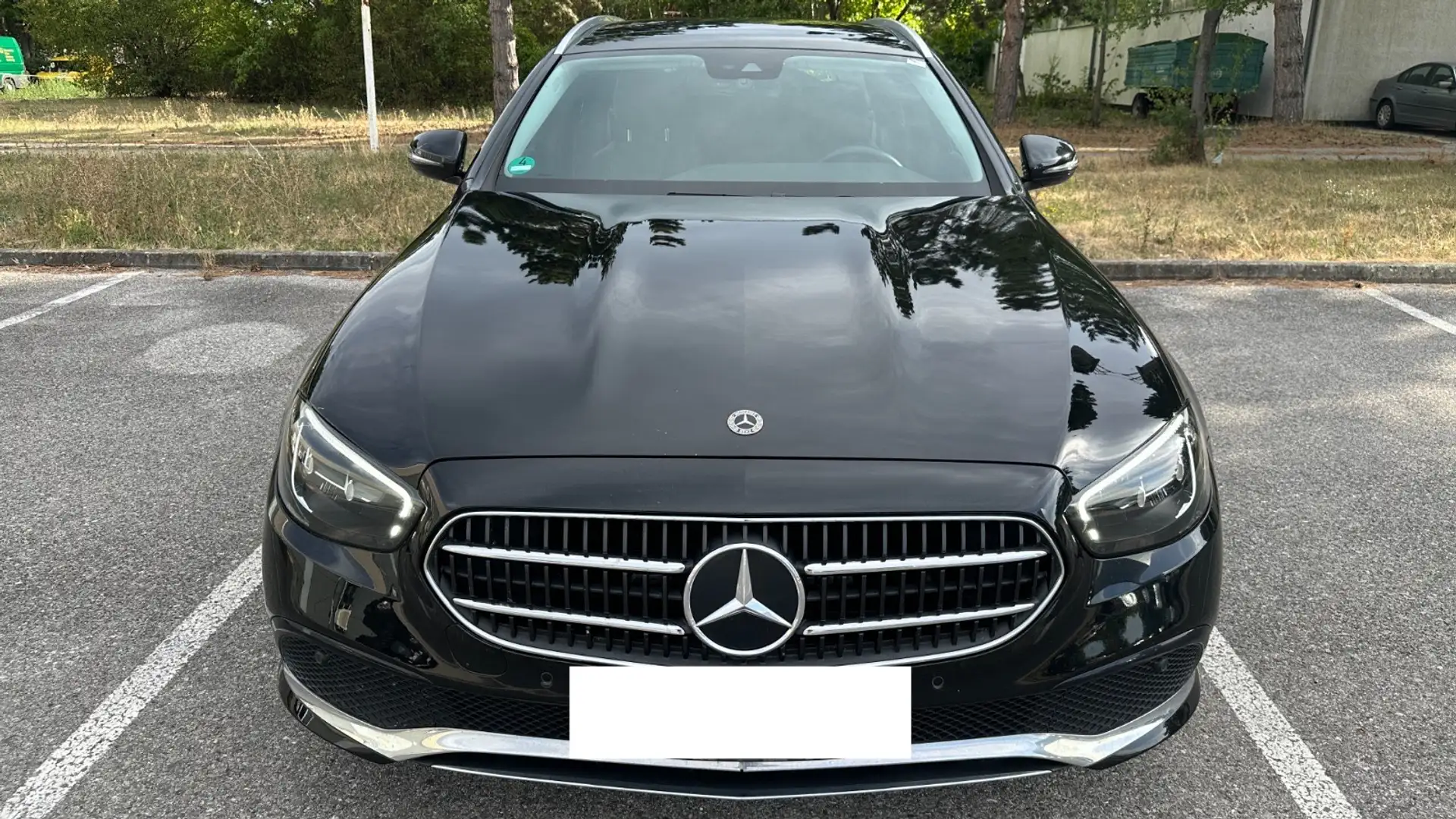 Mercedes-Benz E 220 d T Avantgarde Aut. Schwarz - 2