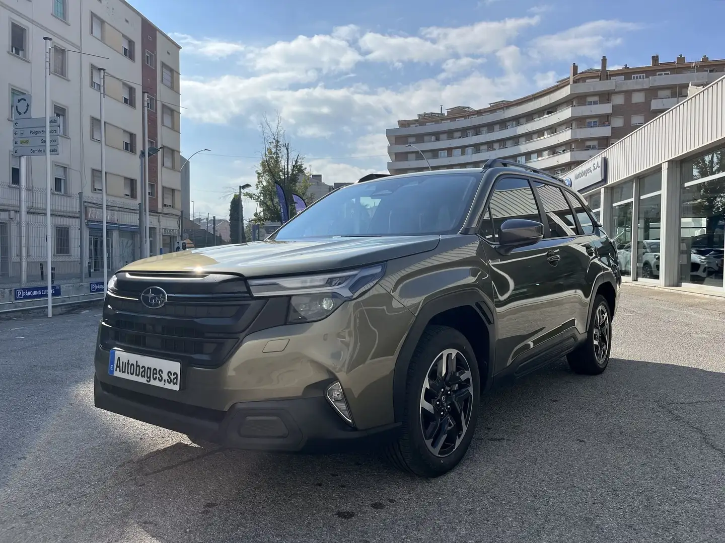 Subaru Forester 2.0i Hybrid Field Verde - 1