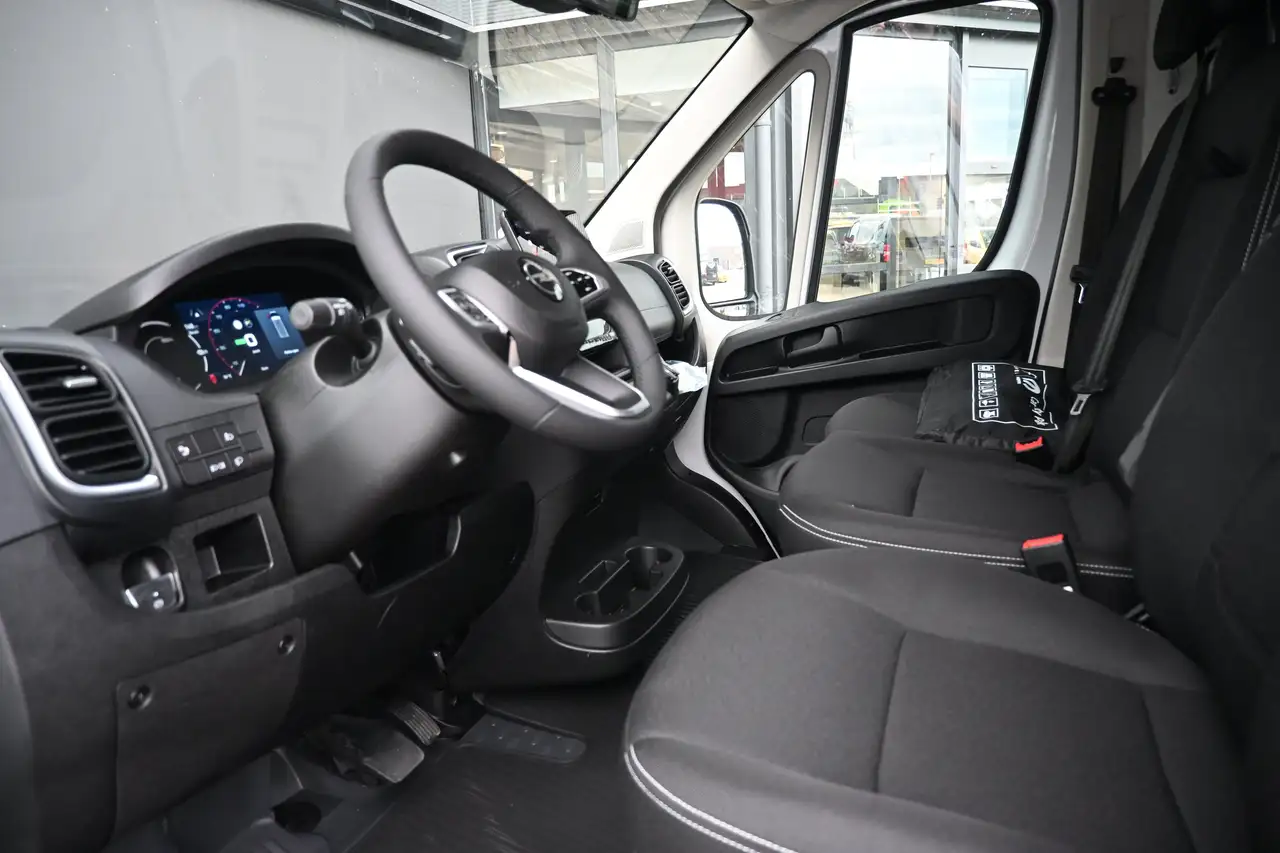 Opel Movano-e 2026